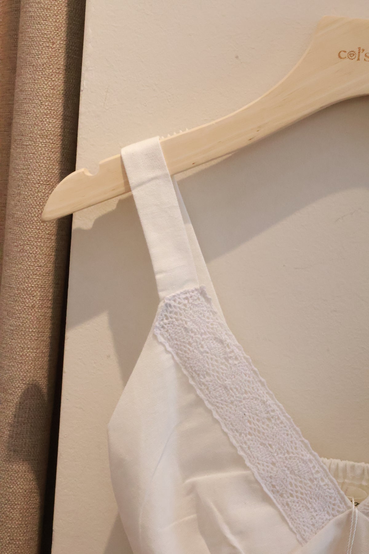 CIAO LACE LINEN TOP