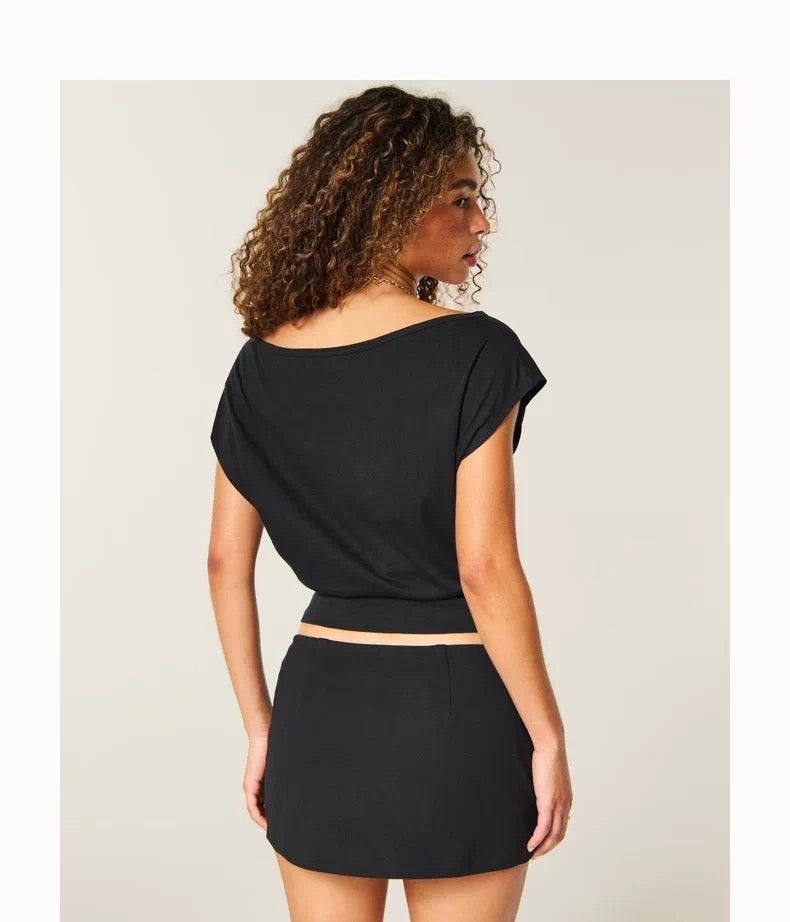 HOLLISTER Polka Dot One-Shoulder Top