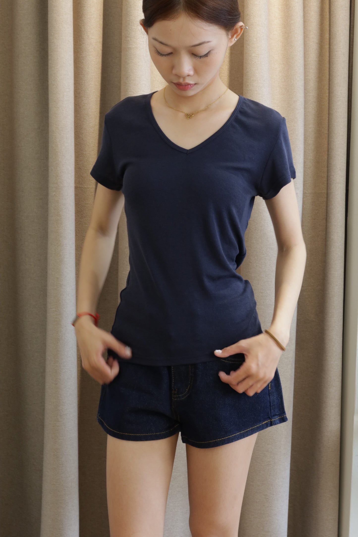 Navy basic v neck top