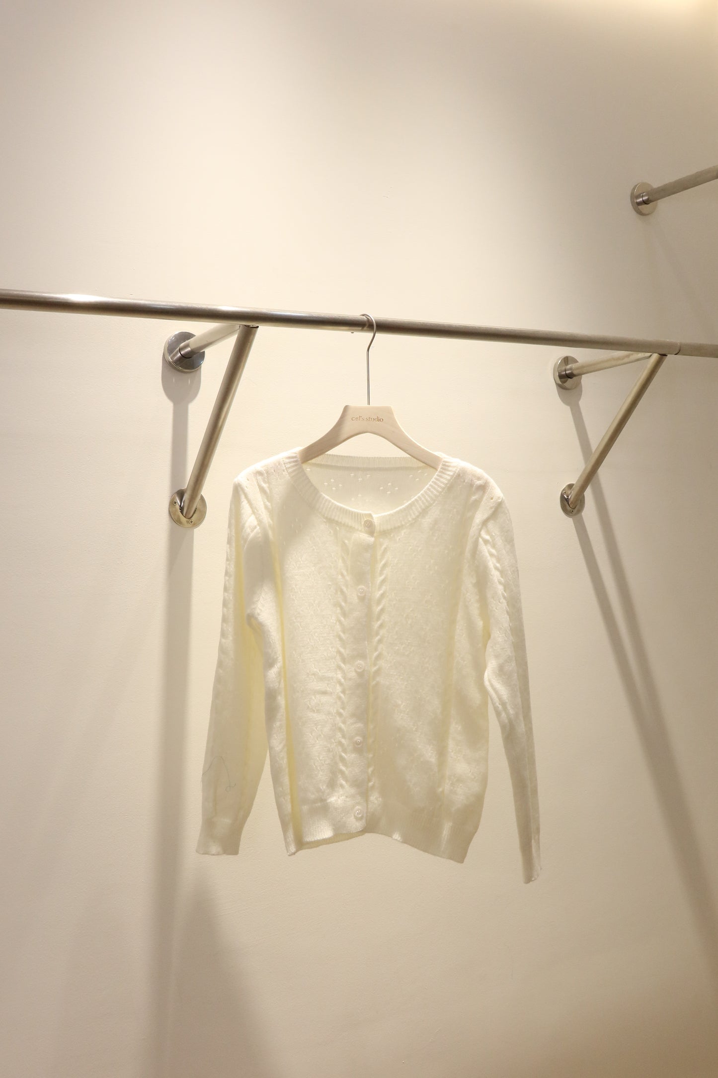 CREAM CARDIGAN