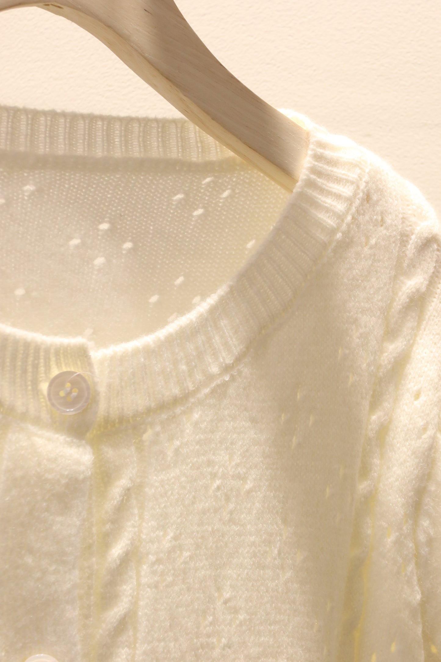 CREAM CARDIGAN