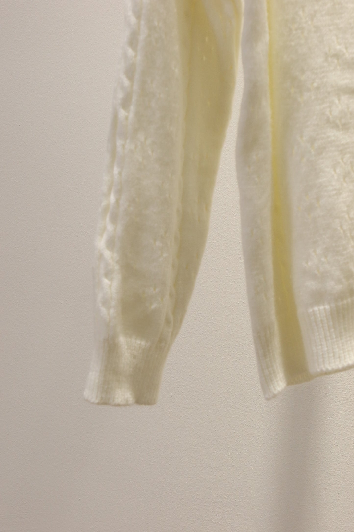 CREAM CARDIGAN