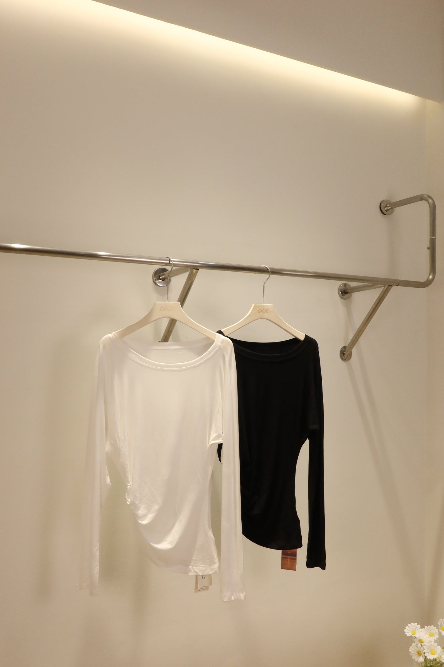 Half shoulder outerwear