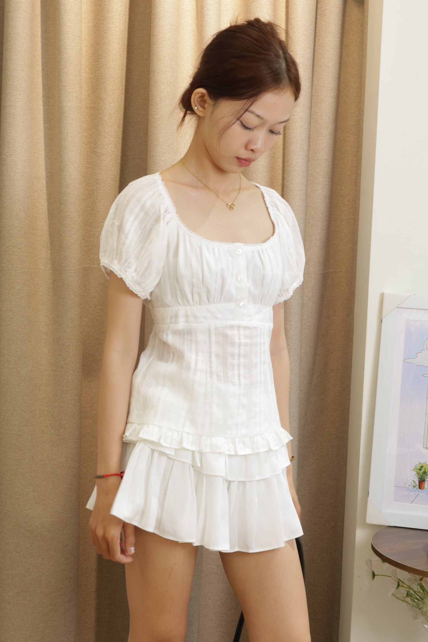 Puffy sleeves flowy top