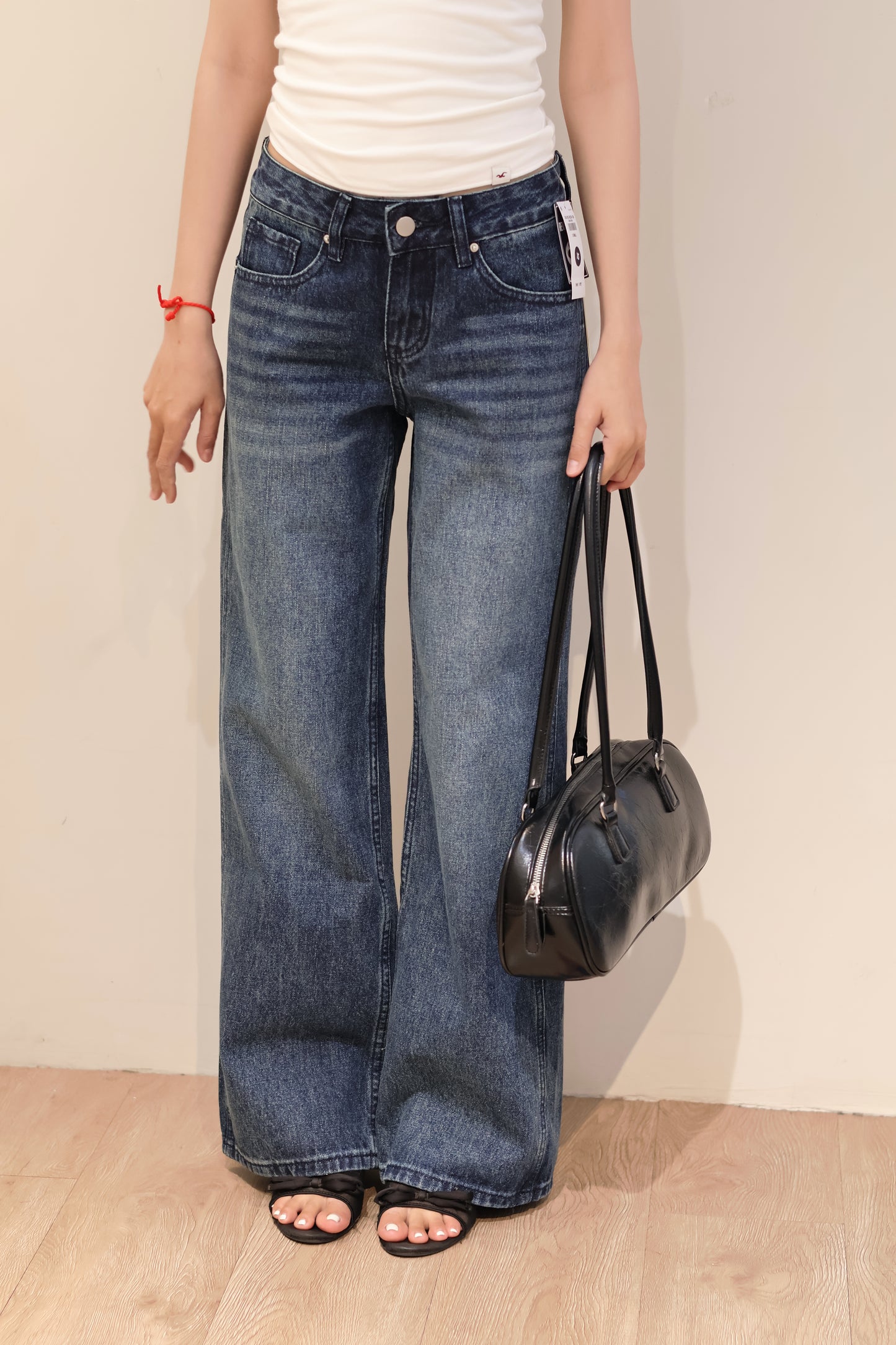 @DARK WASHED MID RISE JEANS