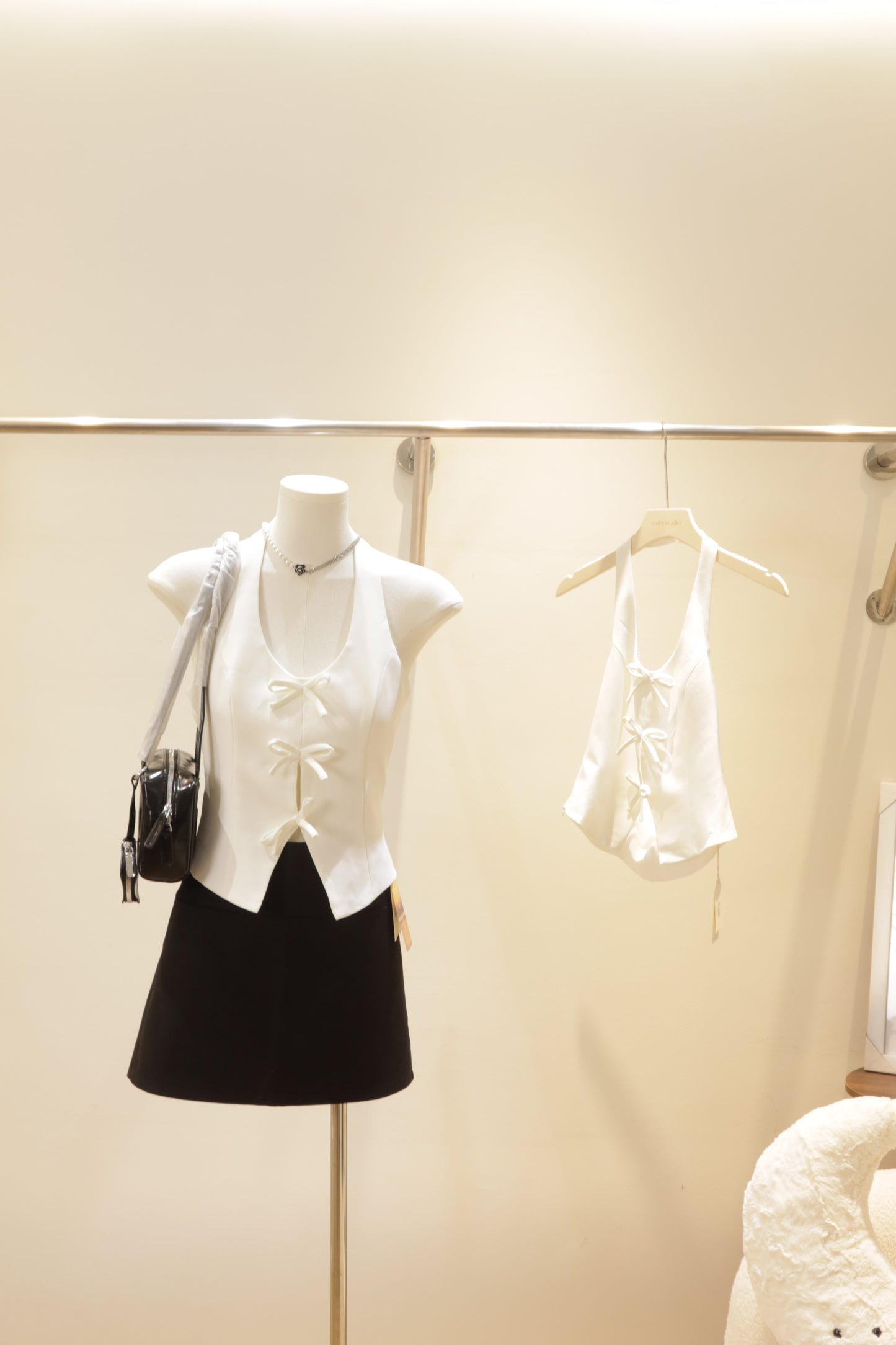 3 Ribbon halter top