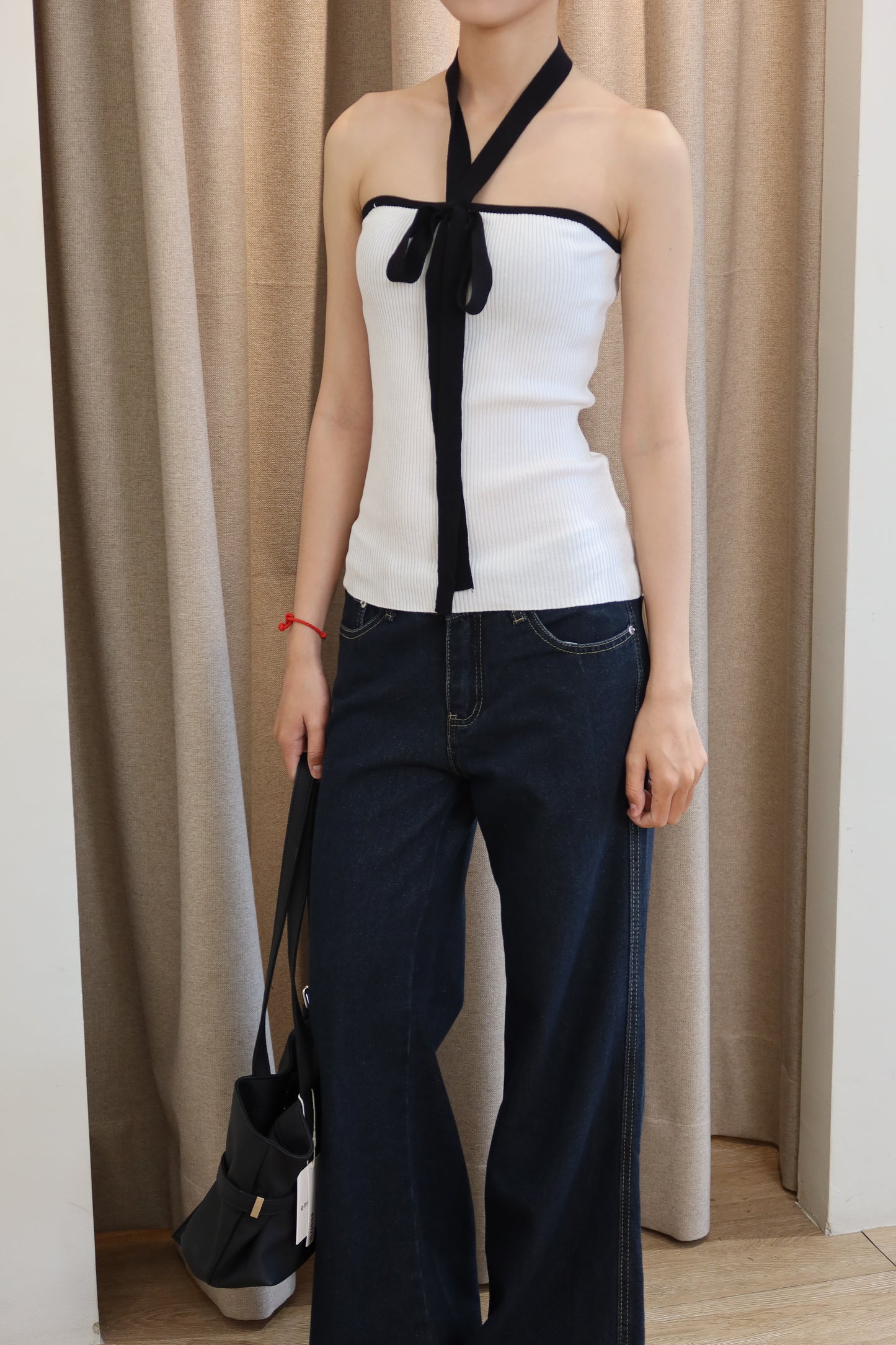 Knitted neck tie top