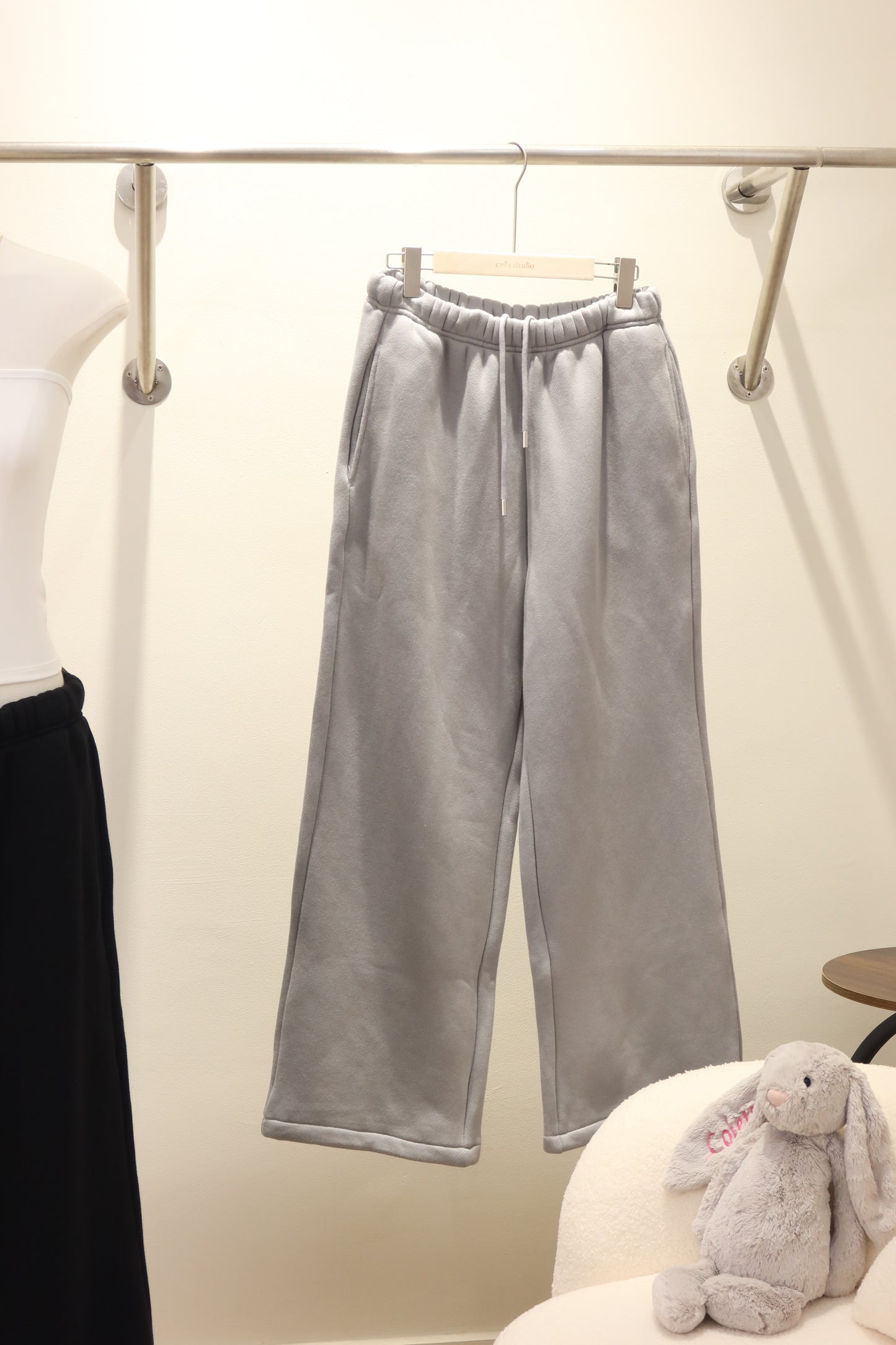 THICK SOFT sweatpants