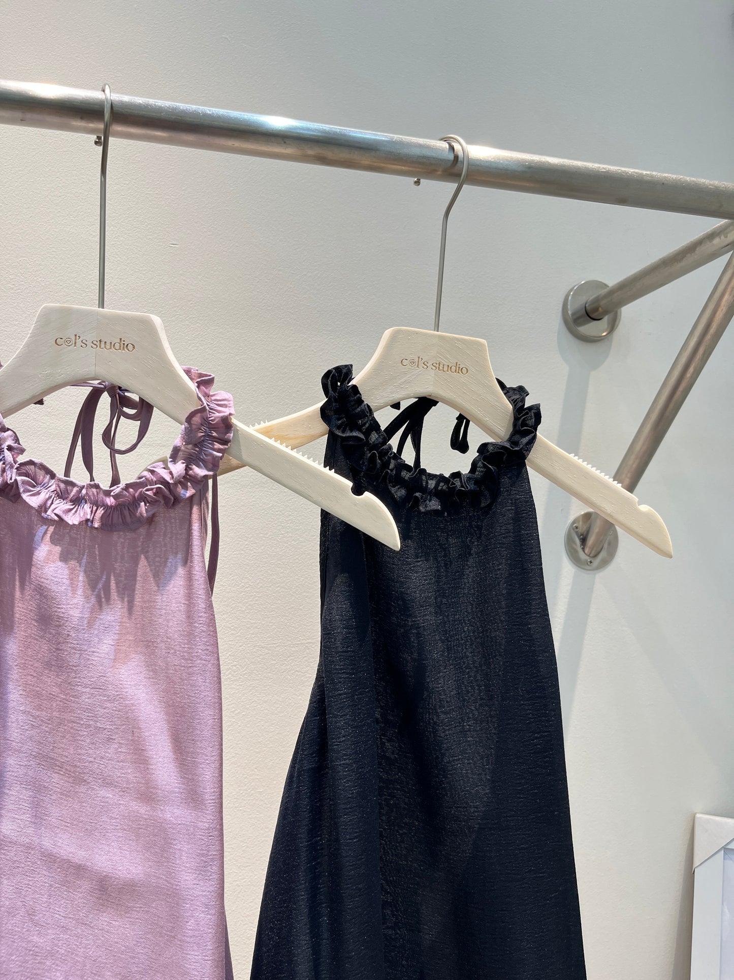 HALTER RUCHED NECK FLOWY TOP (PURPLE)