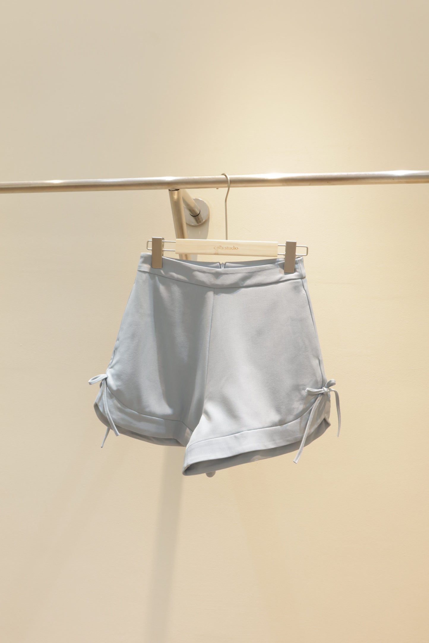 Blue ribbon trouser shorts