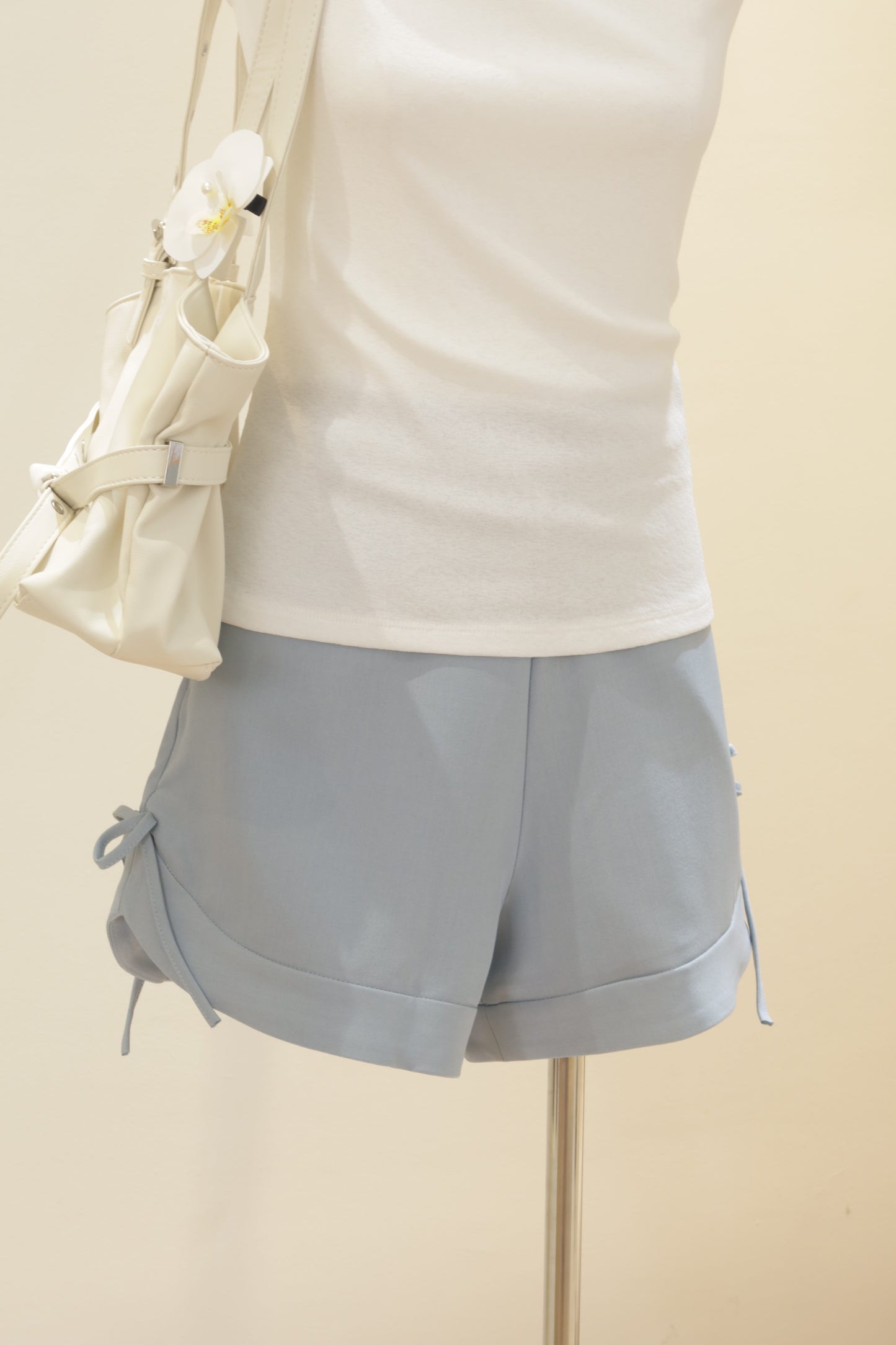 Blue ribbon trouser shorts
