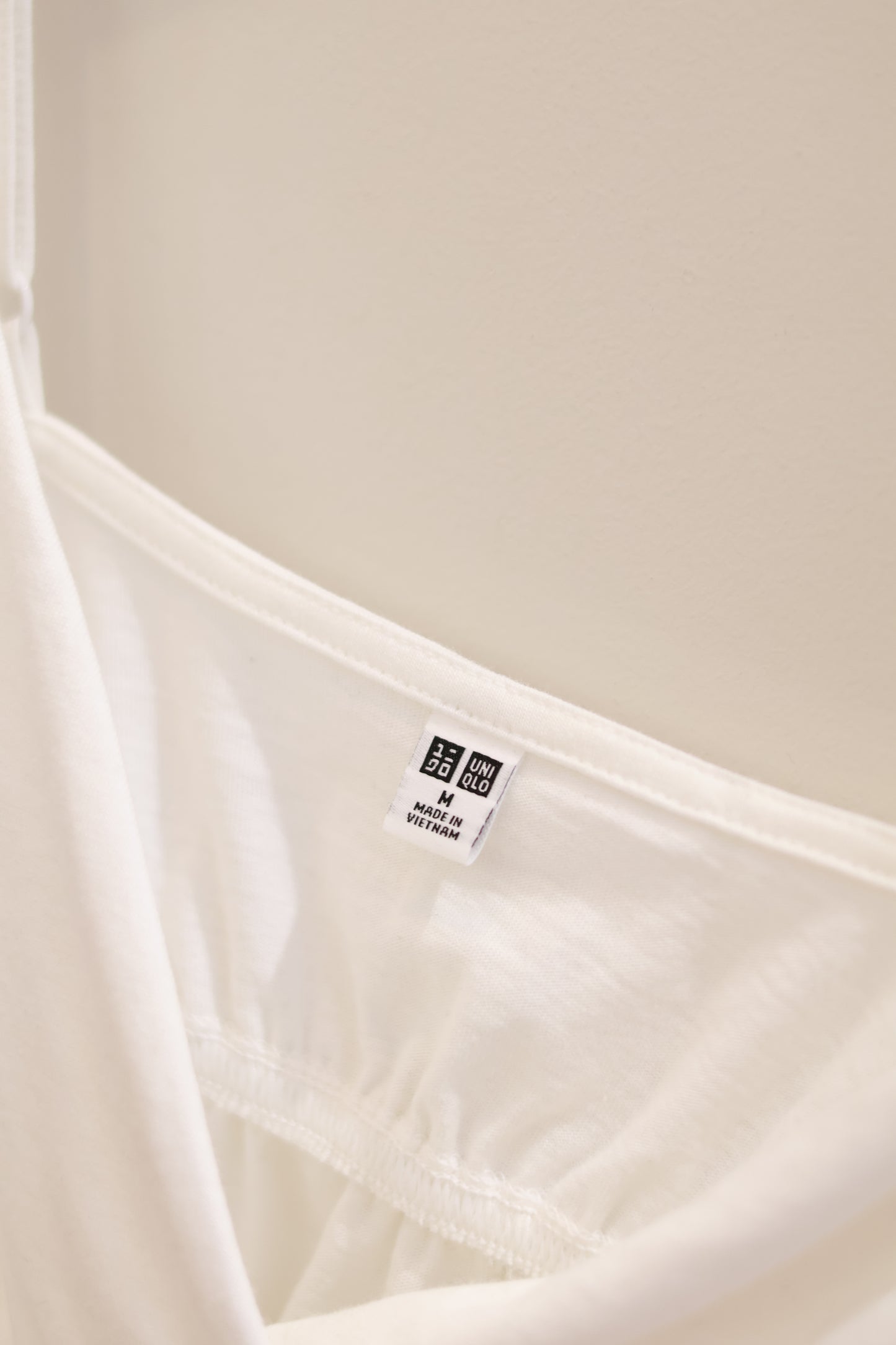 UNIQLO FLOWY TOP