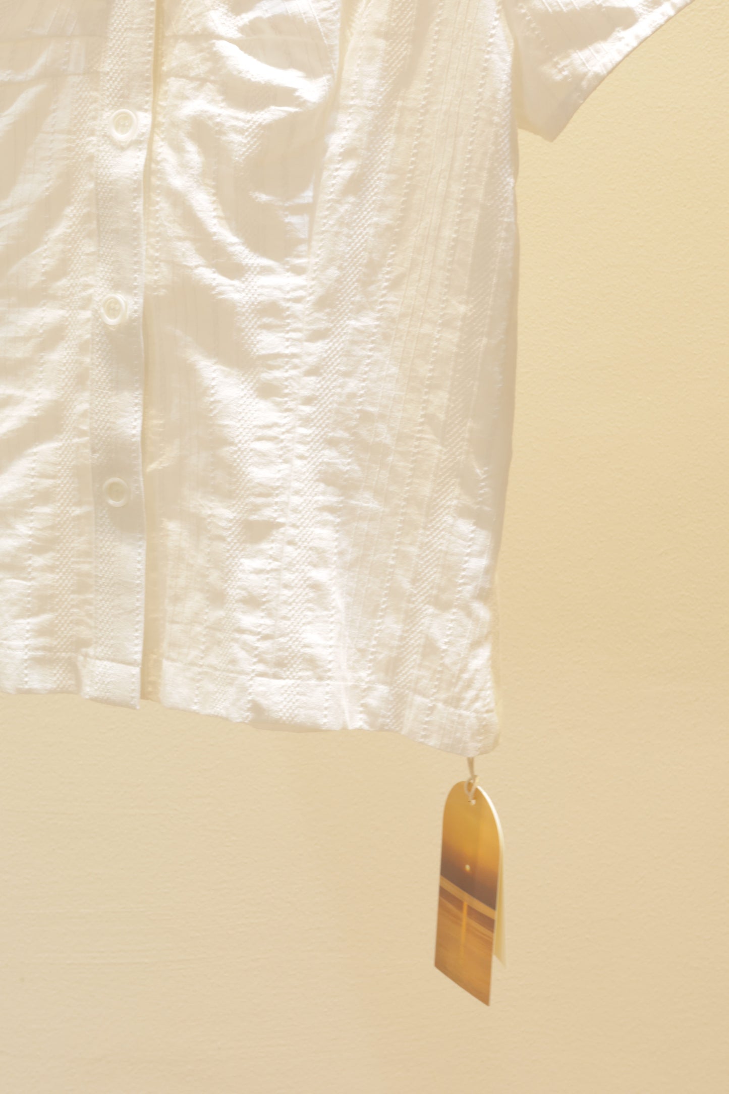 NO white blouse