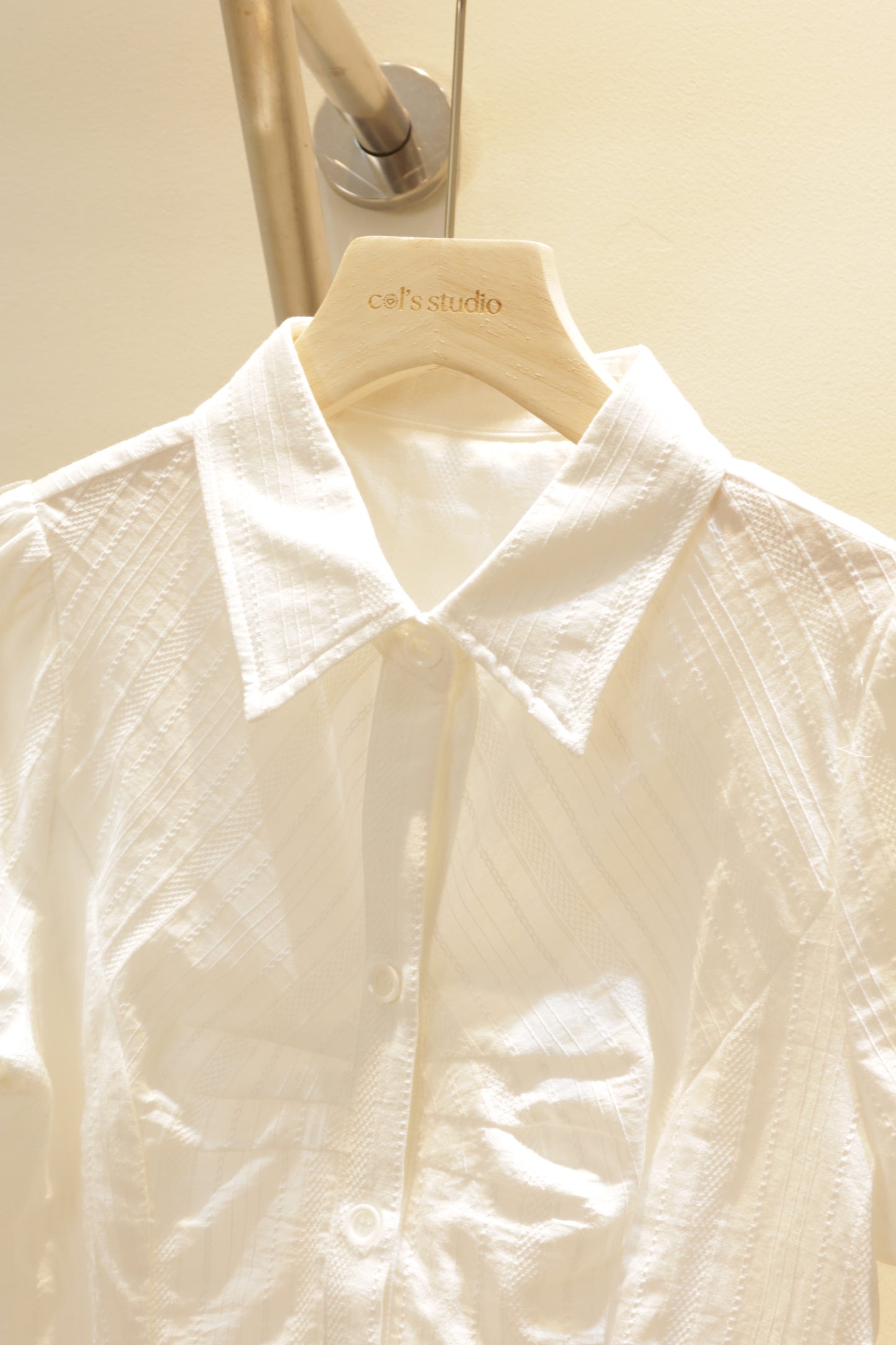 NO white blouse
