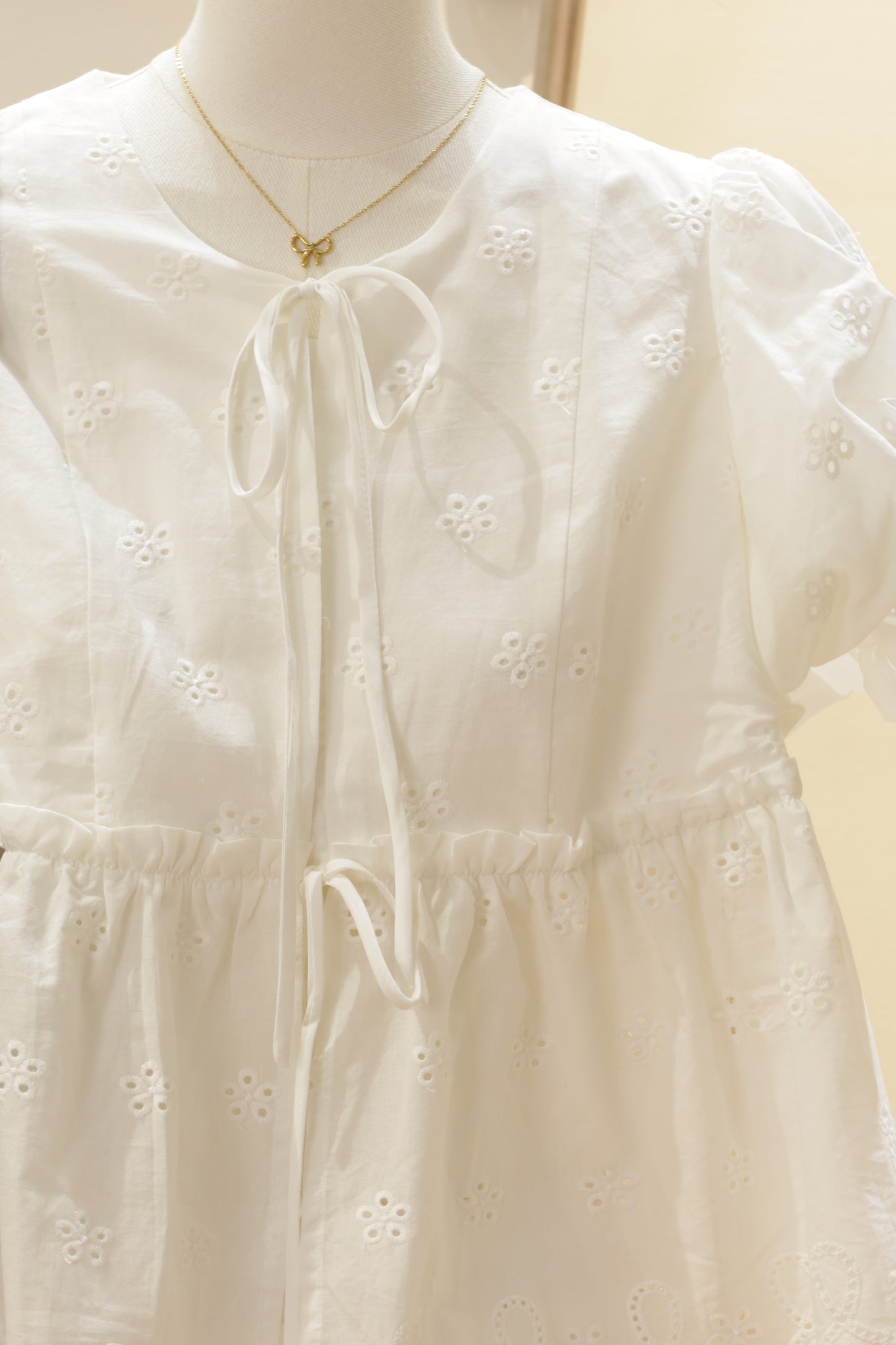 NO puffy sleeves top