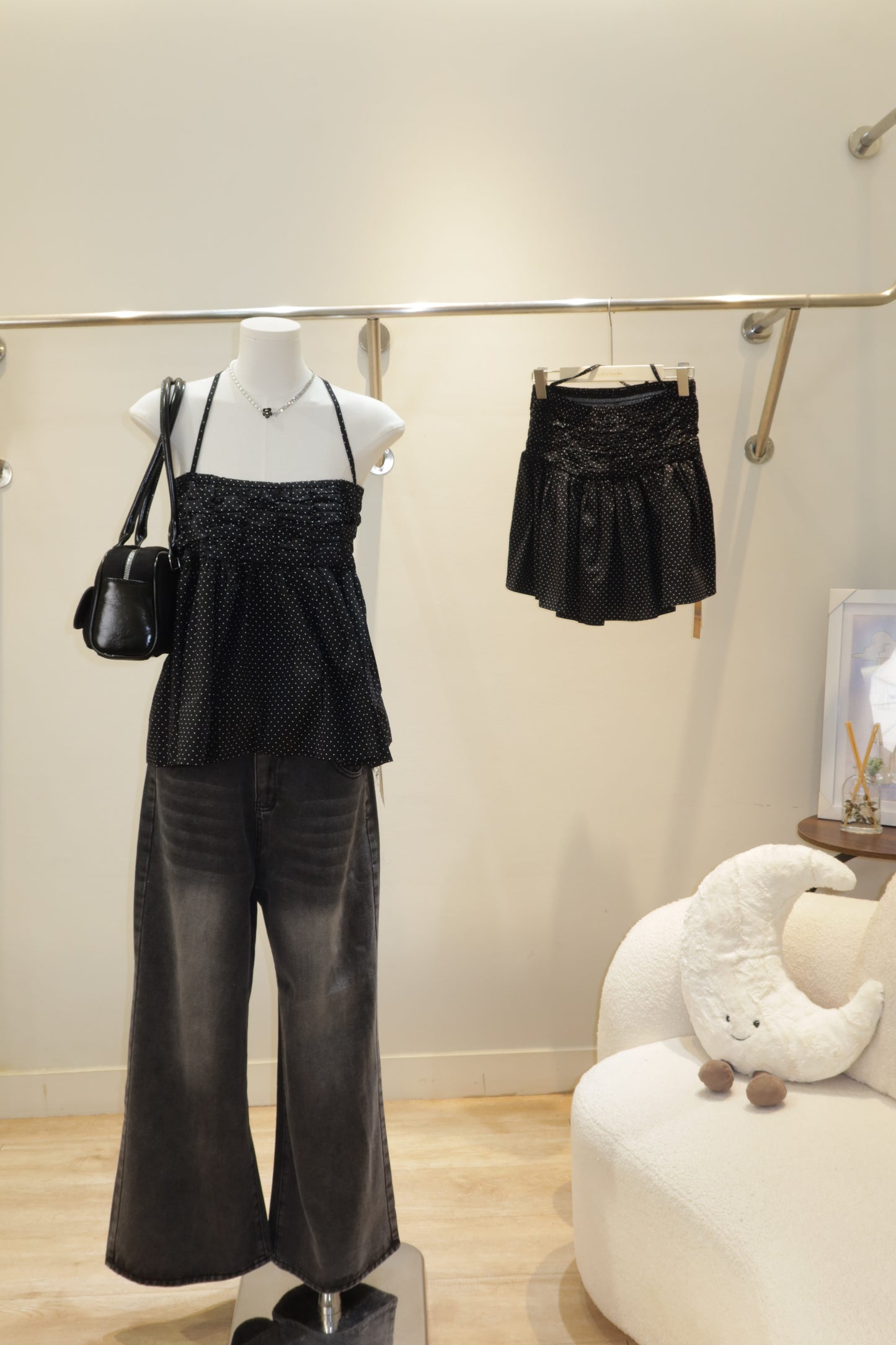 Polkadot black linen halter