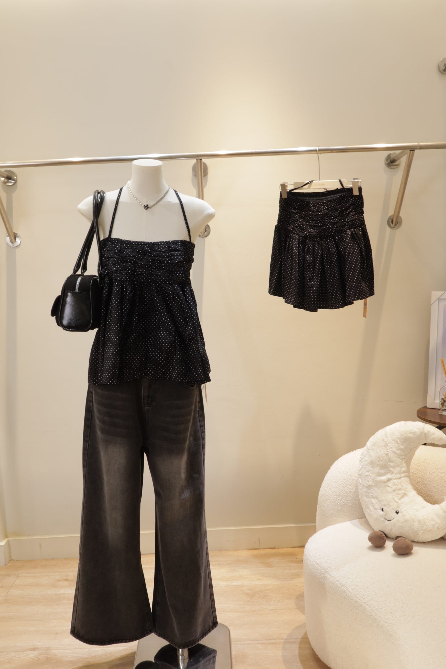 Polkadot black linen halter