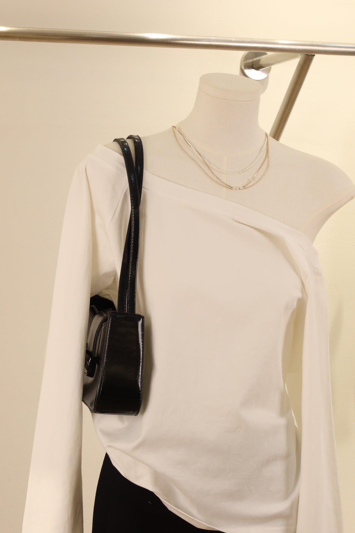Half shoulder top