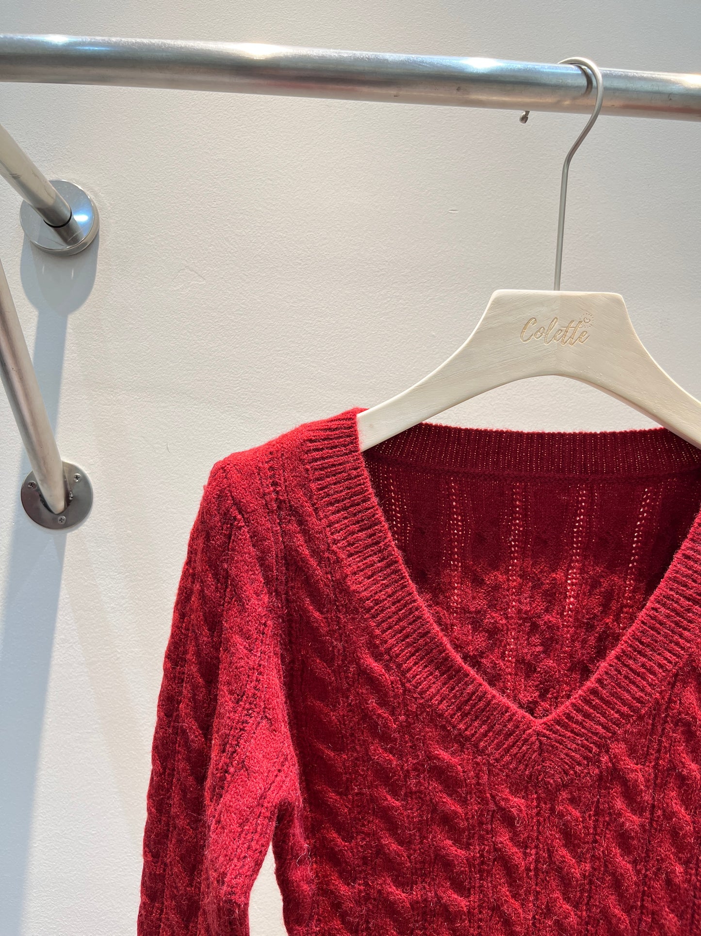 RED SLIM FIT KNITTED SWEATER