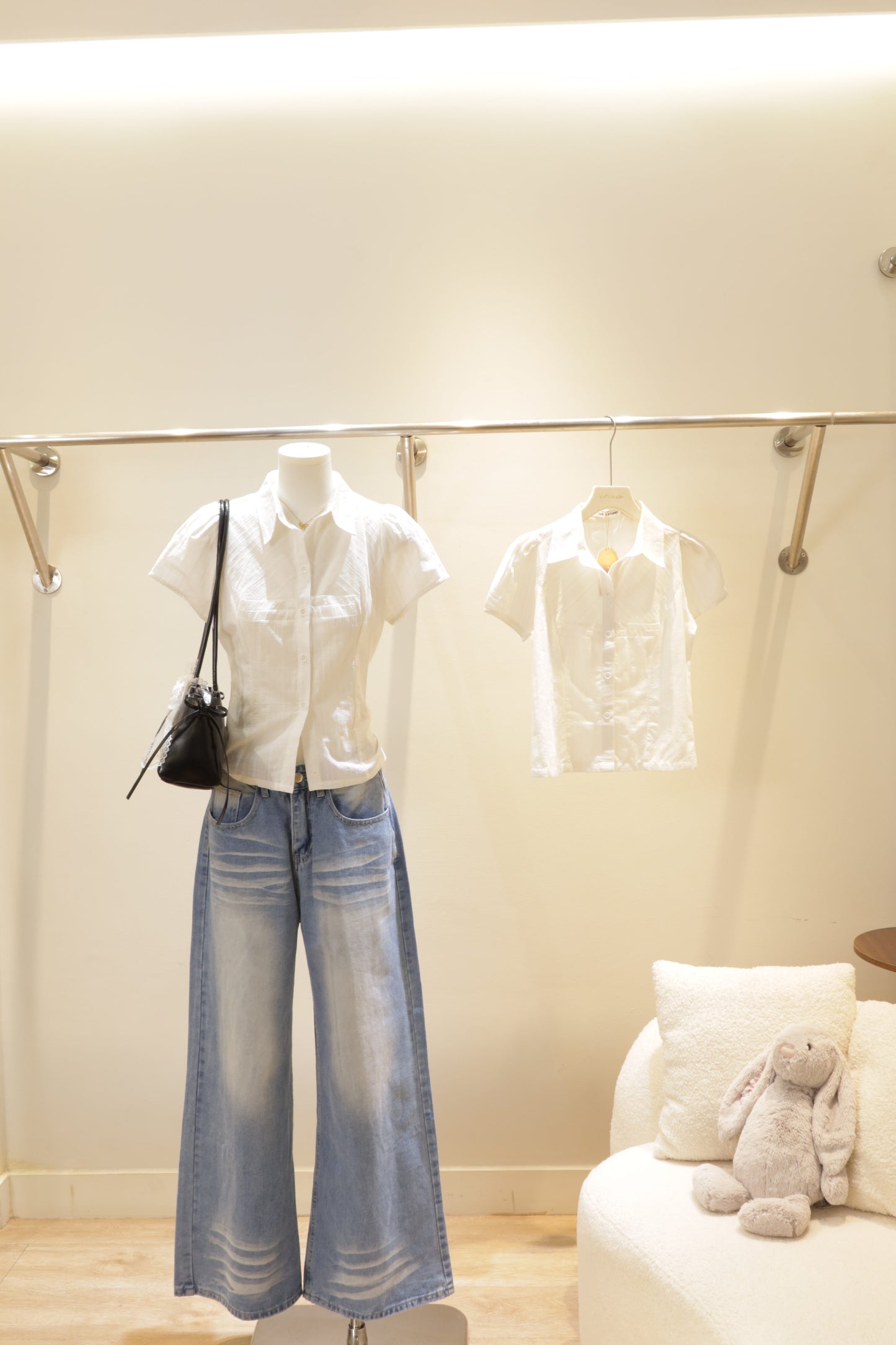 NO white blouse