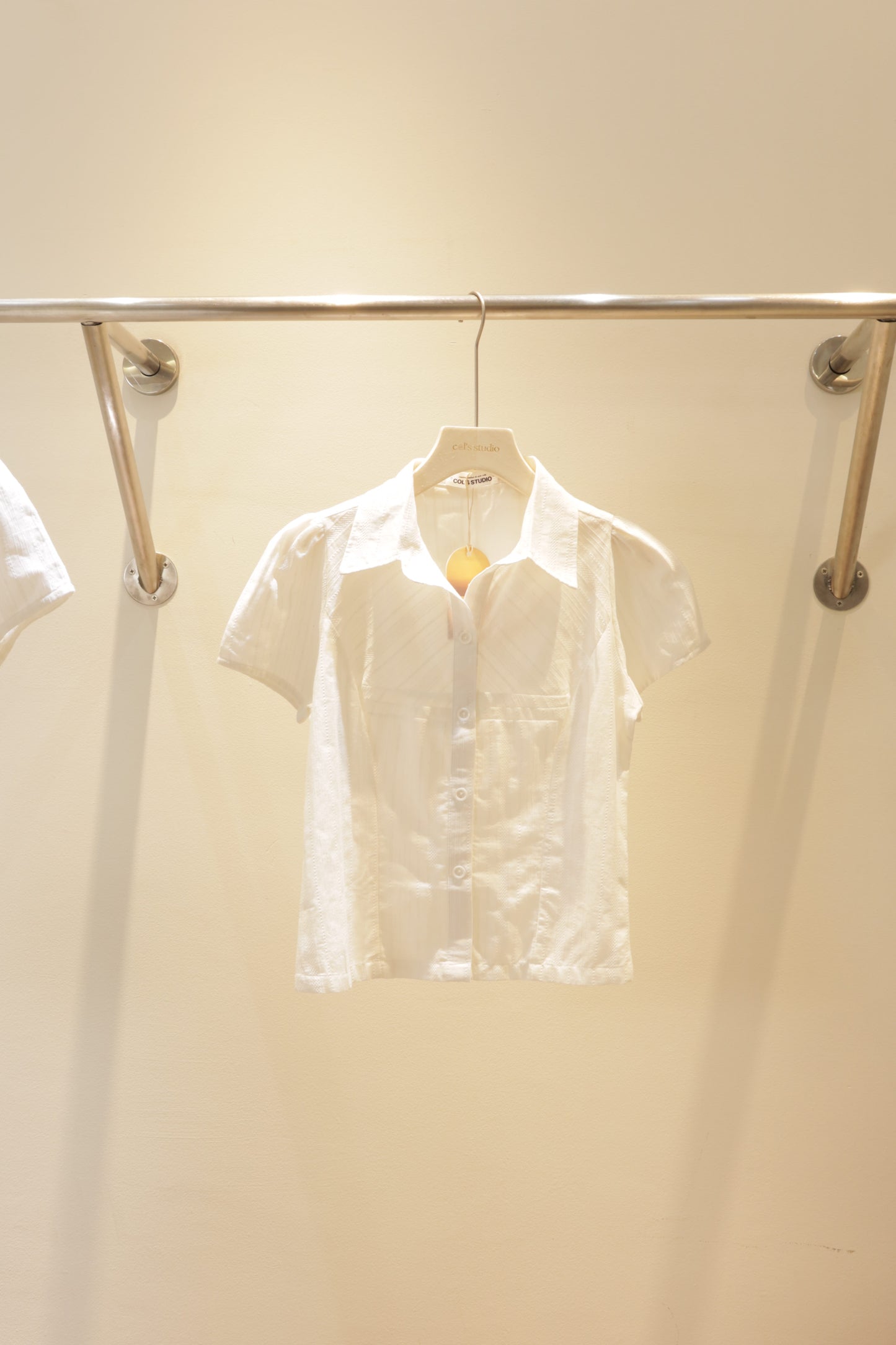 NO white blouse