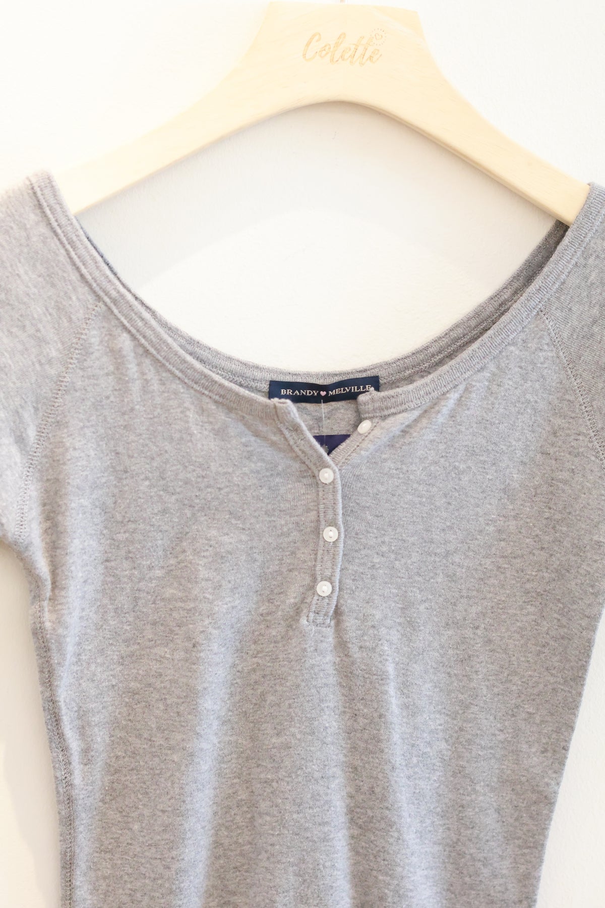 BRANDY MELVILLE ZELLY TOP- ASK GREY