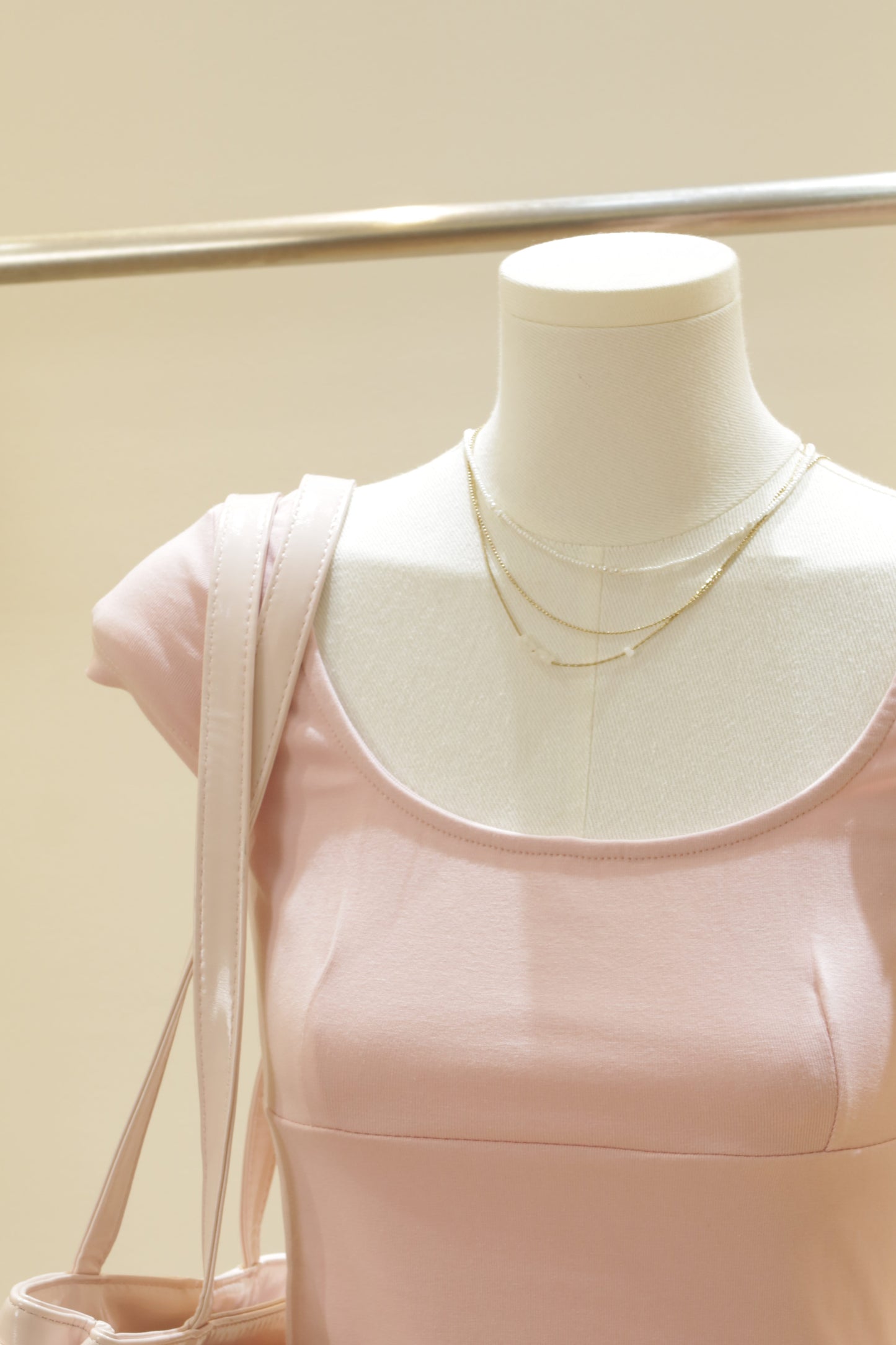 pink U neck top