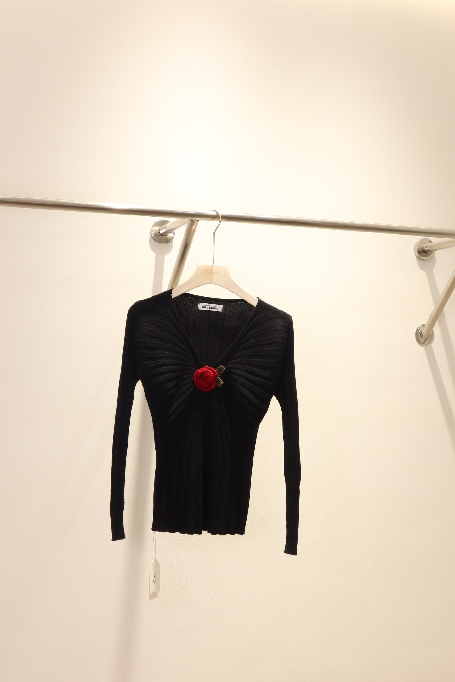 Rose v neck sweater