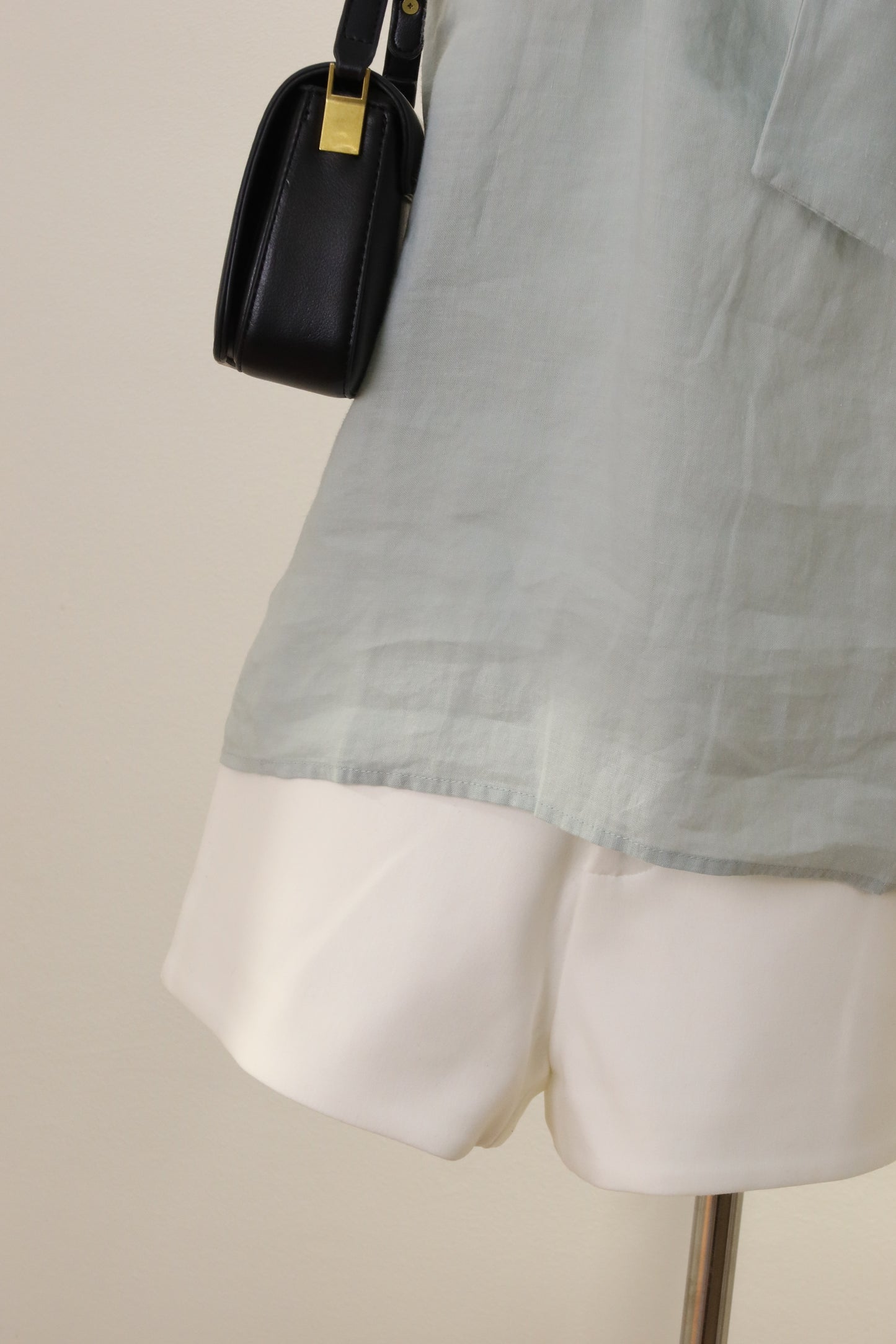 Turqoise ribbon neck top
