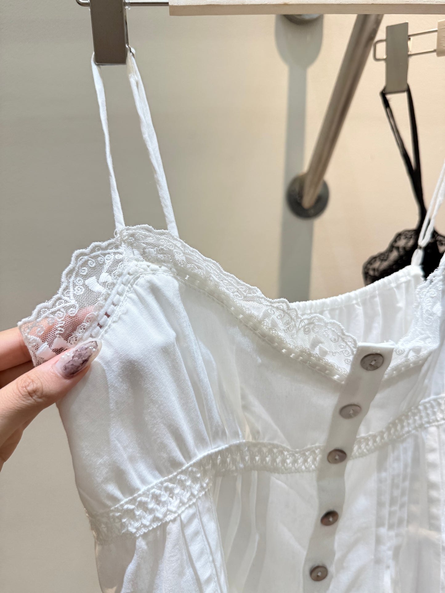 Lace buttons flowy top