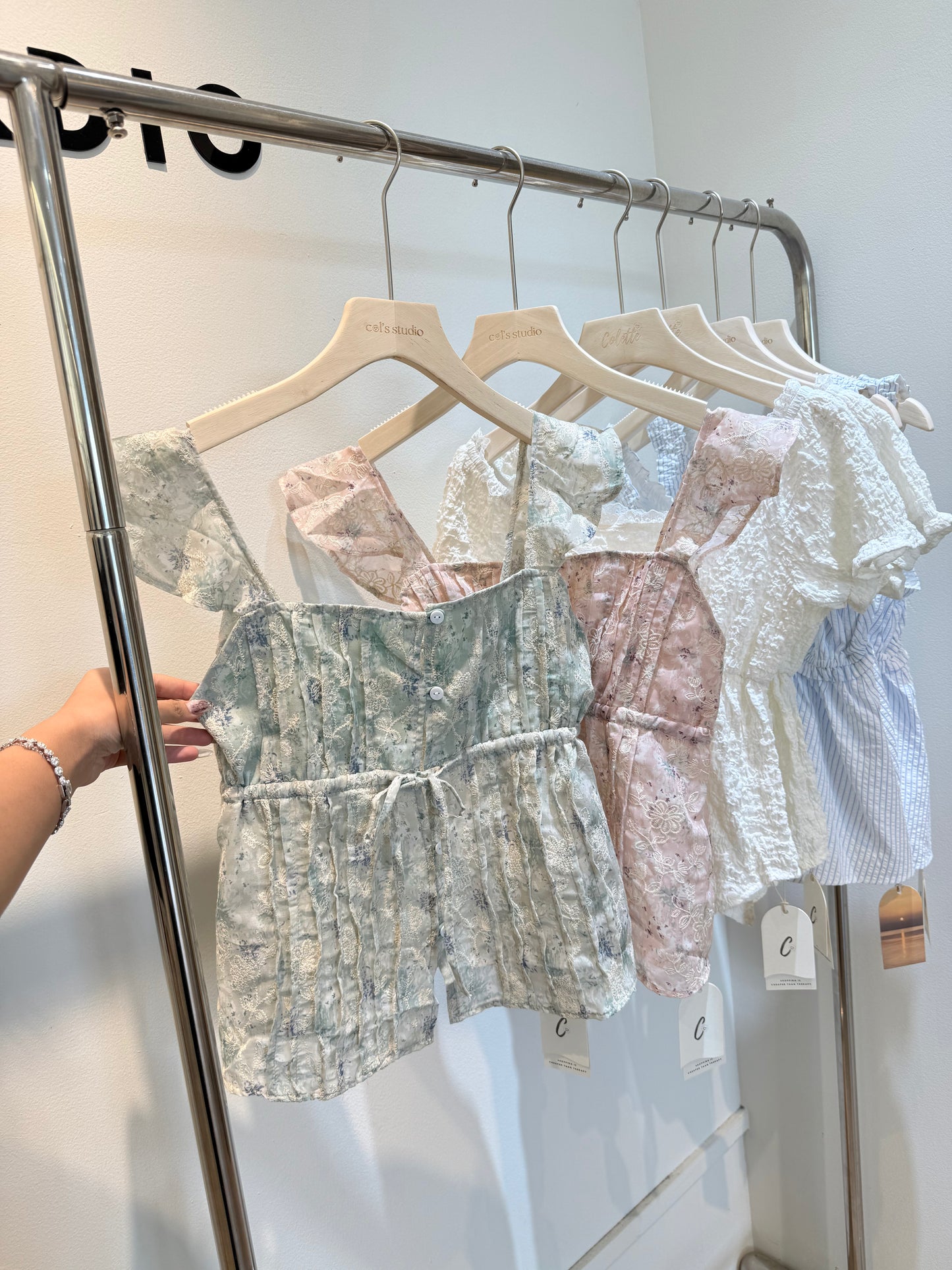 Floral prints flowy top