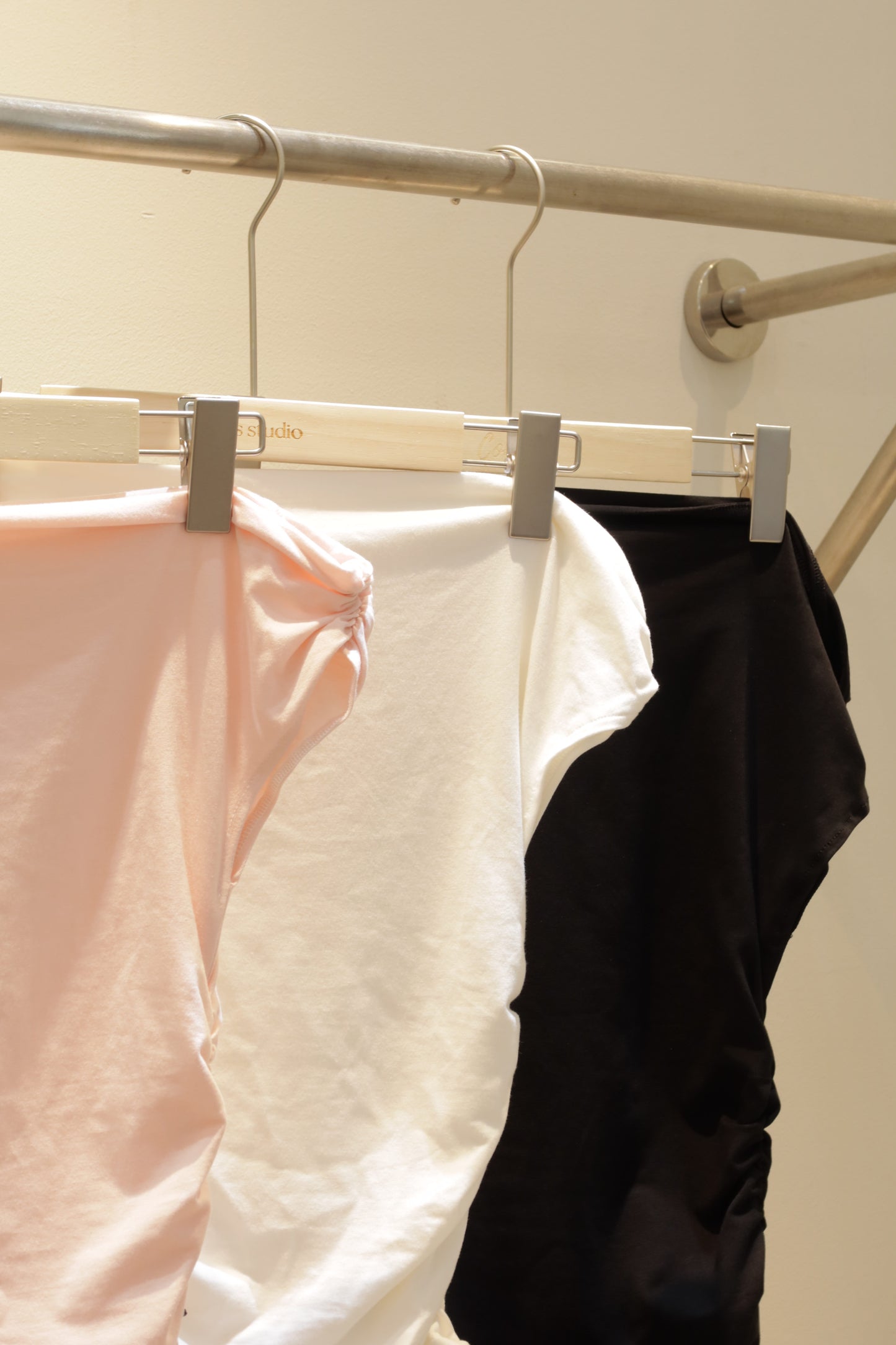 plain waist cinch off shoulder top