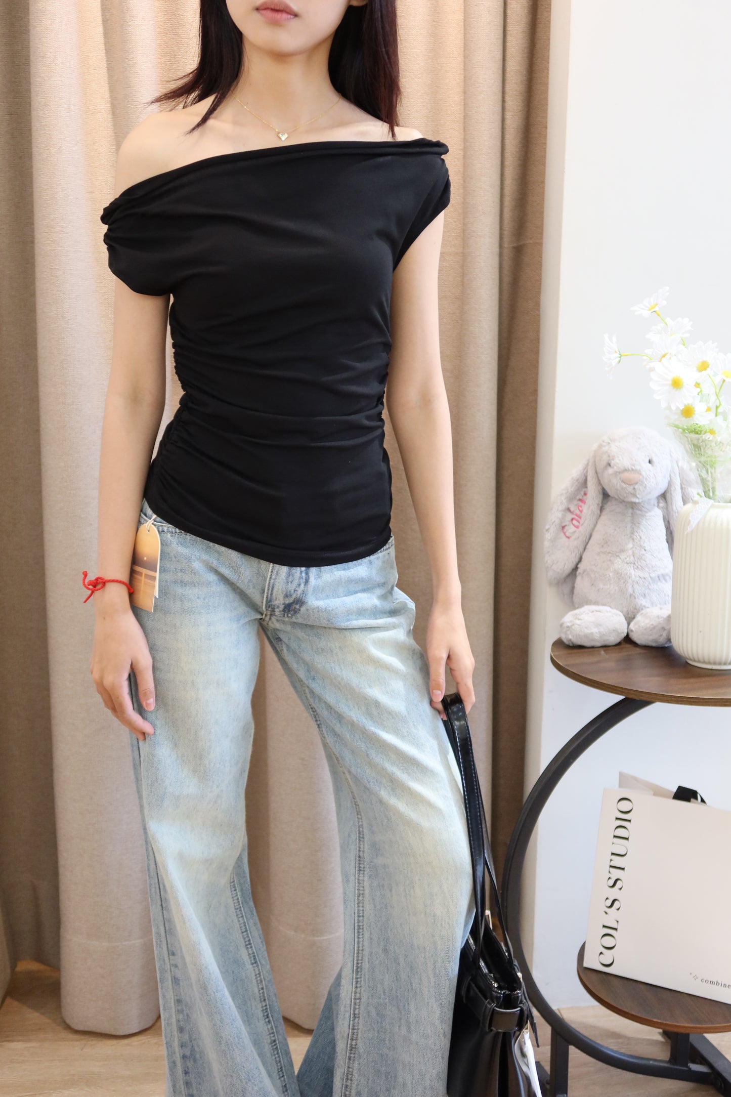 plain waist cinch off shoulder top
