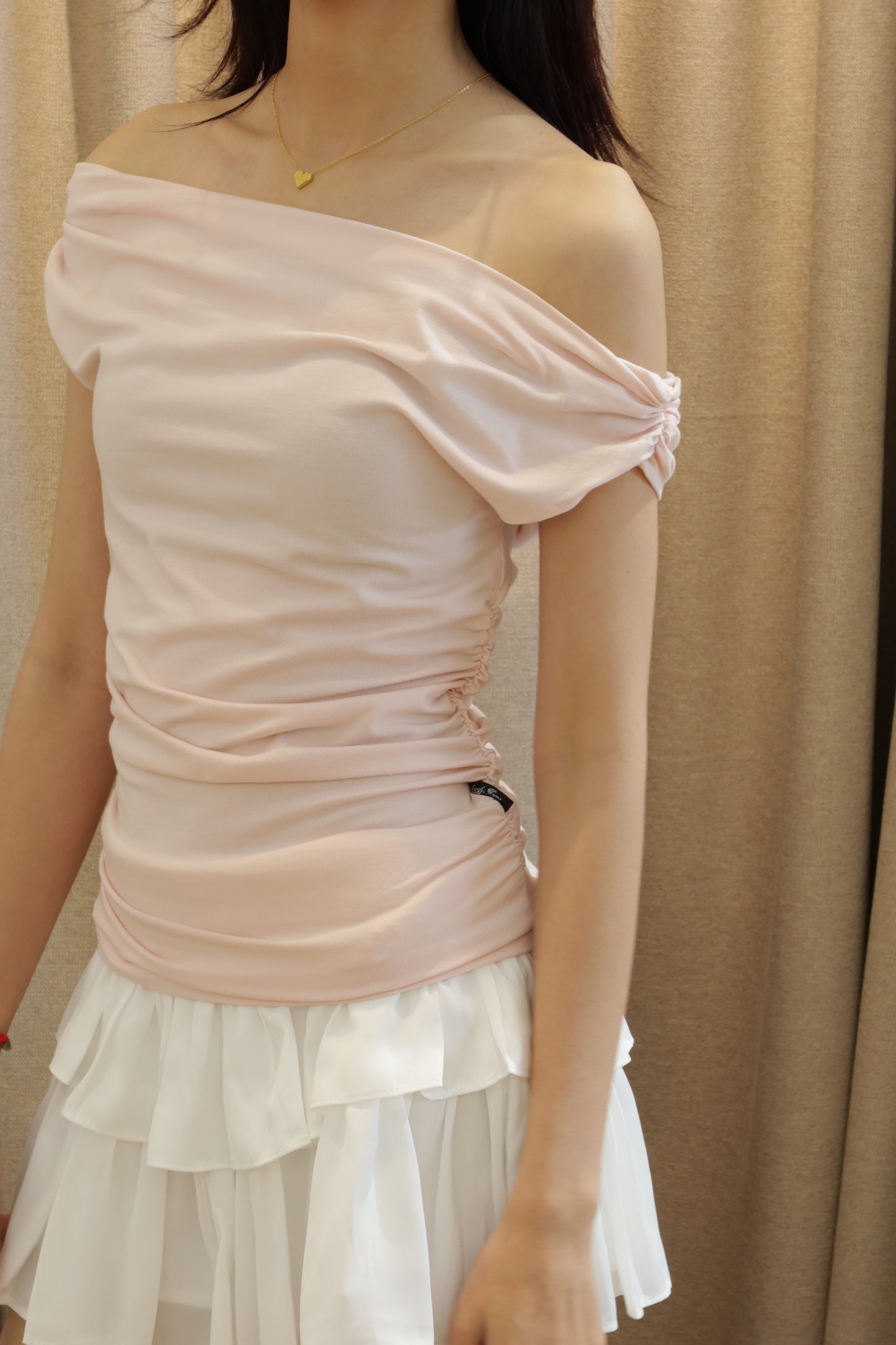 plain waist cinch off shoulder top