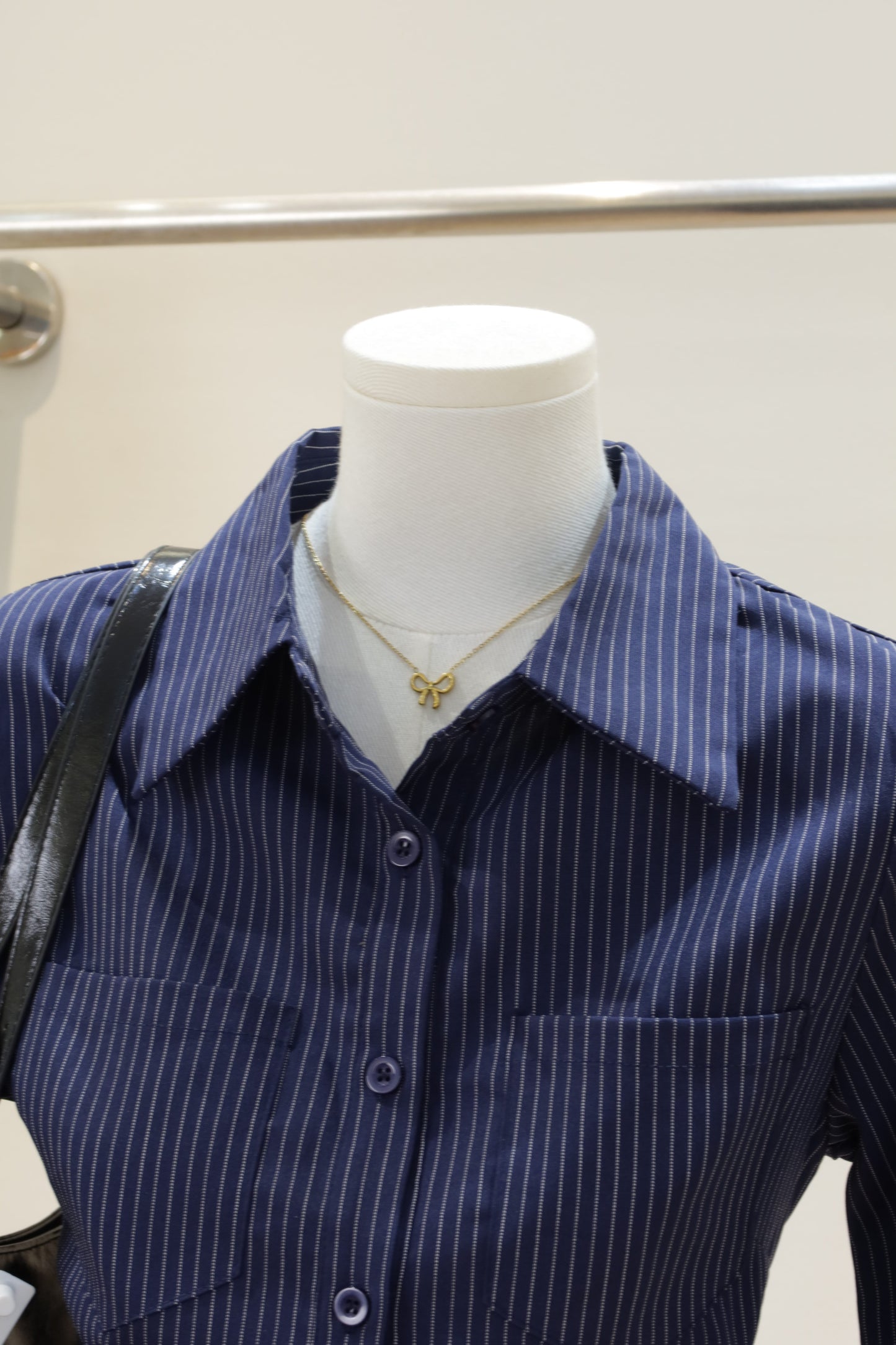 OS: BLUE STRIPED MID SLEEVE BLOUSE