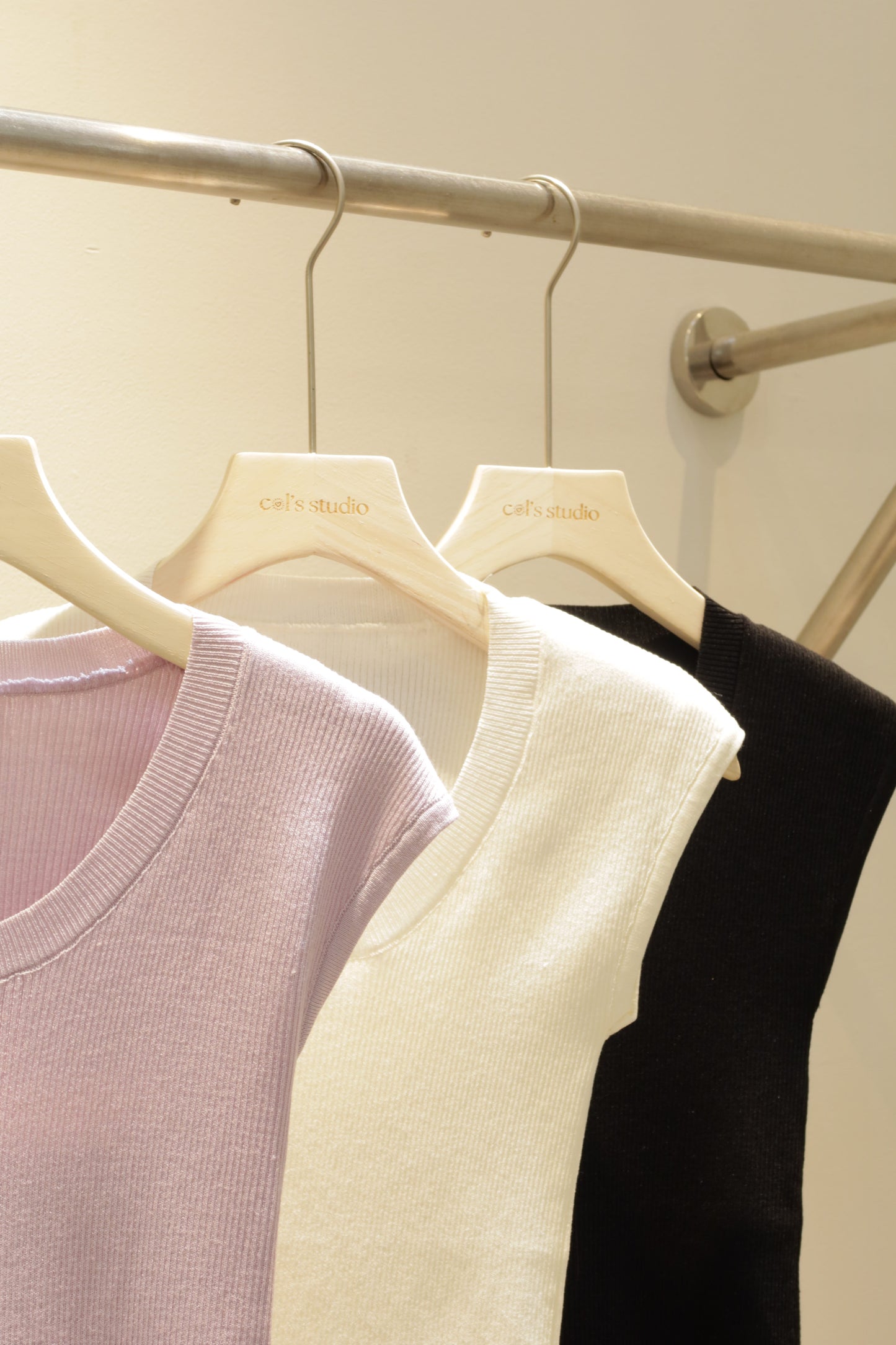 Knitted U neck top