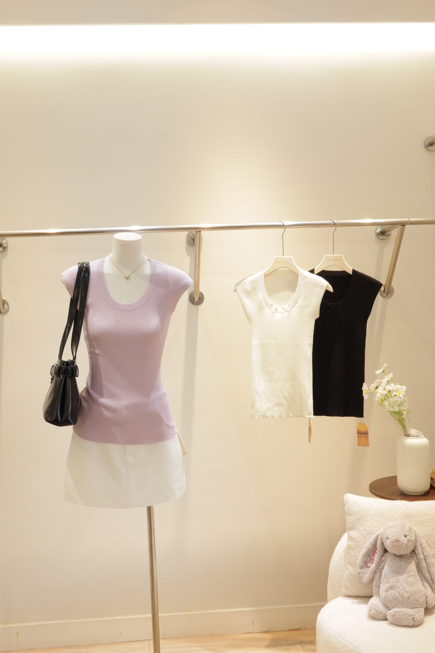 Knitted U neck top
