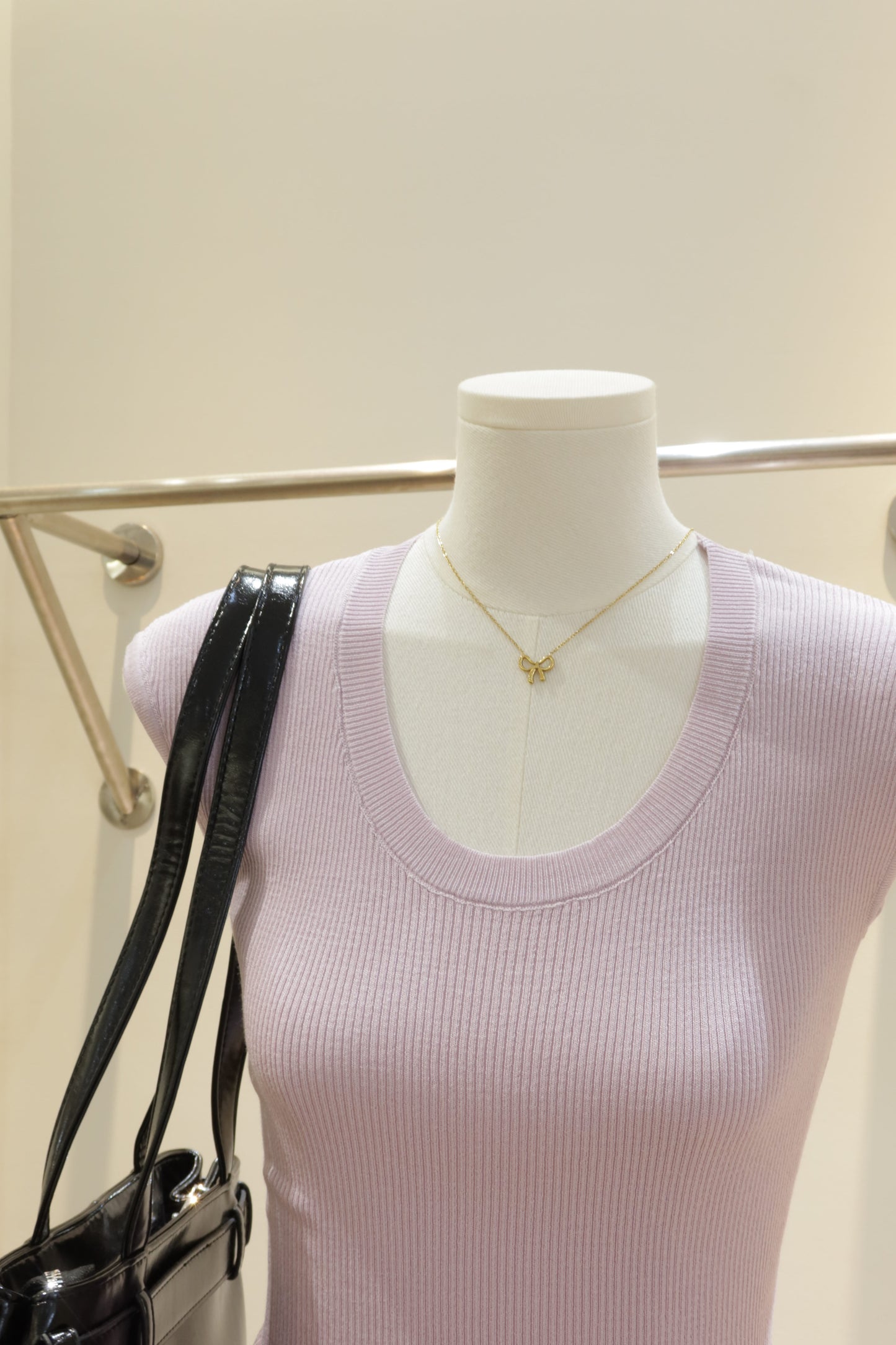 Knitted U neck top