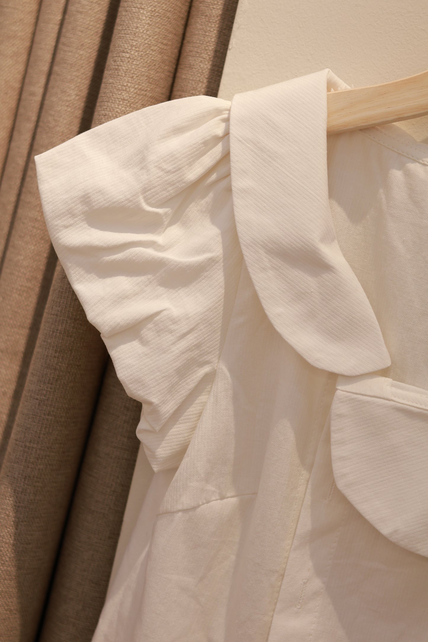 HALO SHORT SLEEVE WHITE BLOUSE