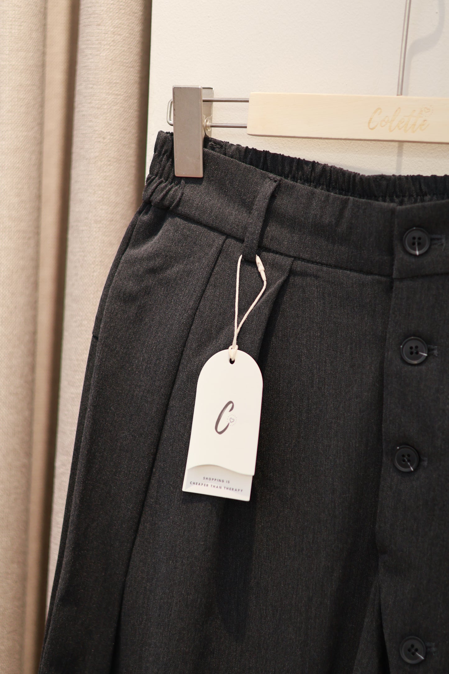 GRAY BUTTONS LINED TROUSERS