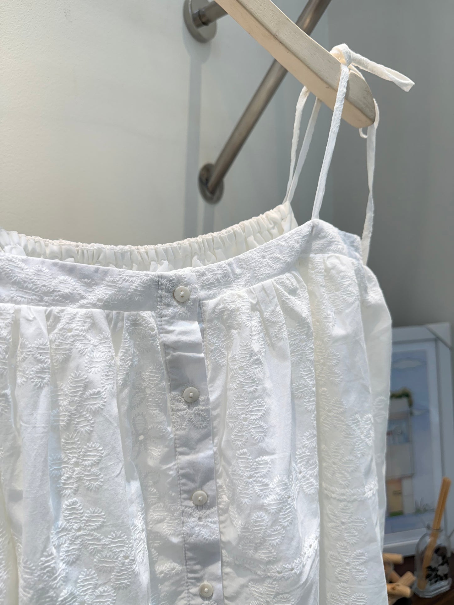 Eyelet flowy top