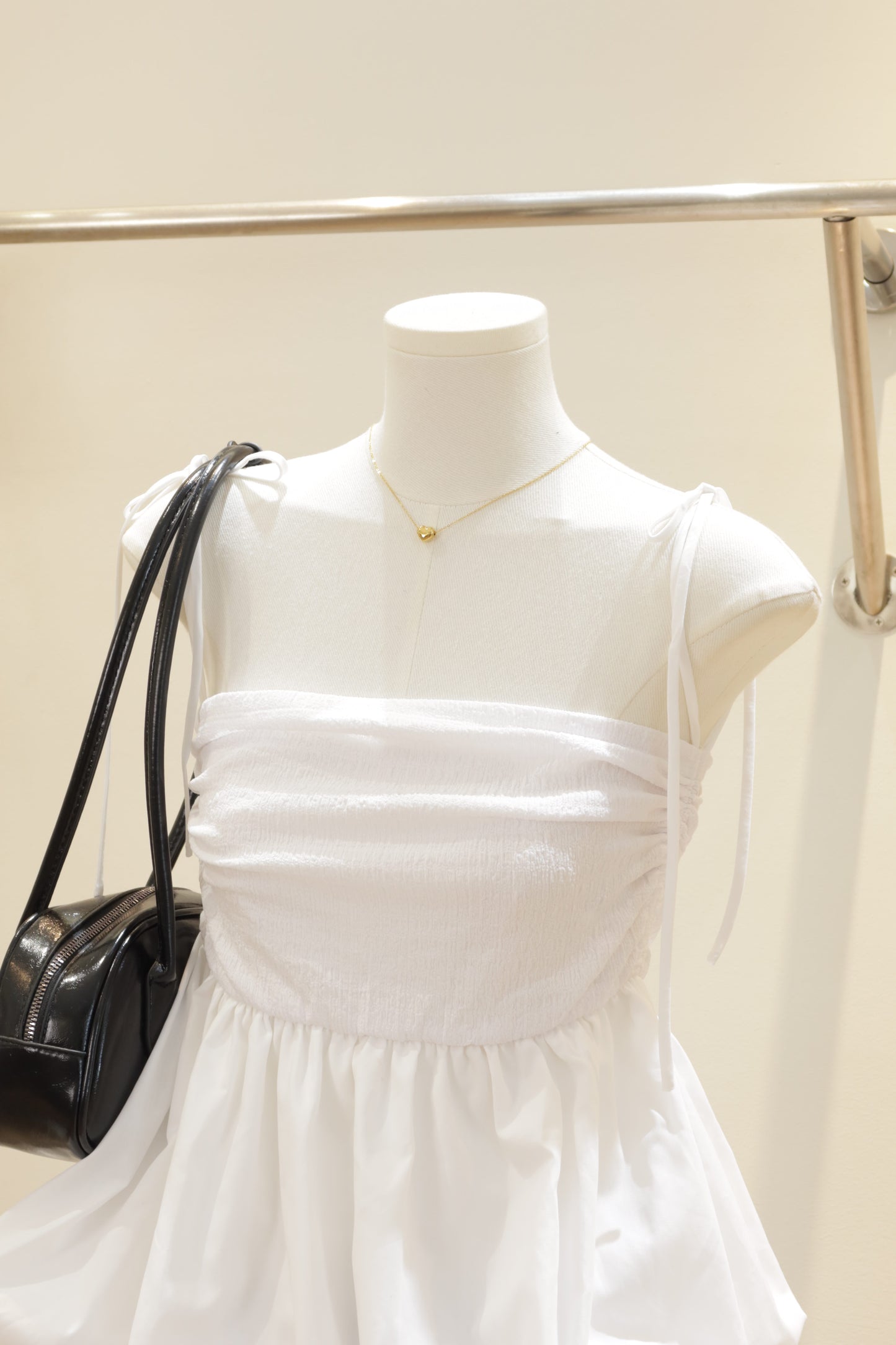 Side runched flowy top