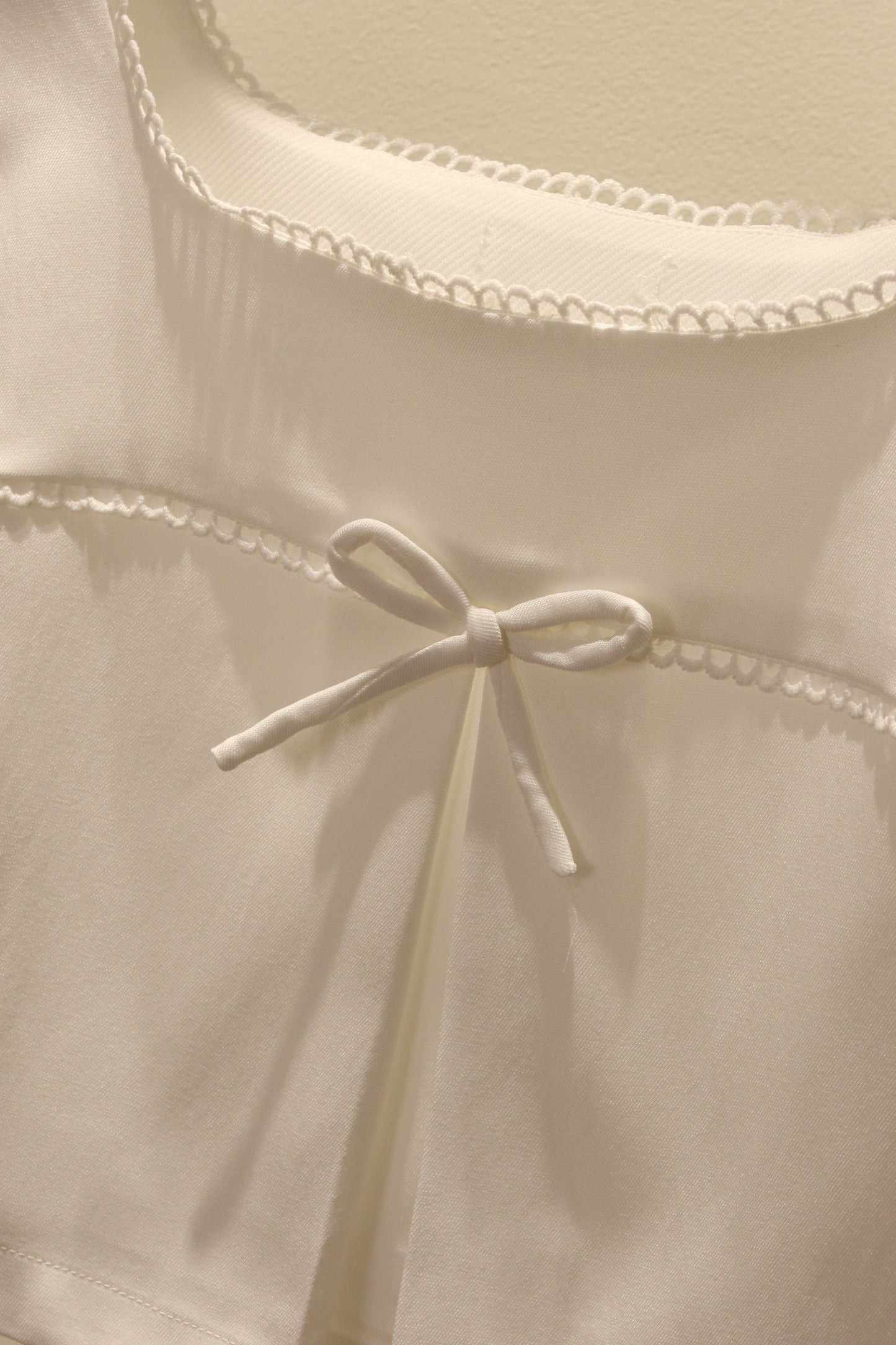 Square neck white ribbon