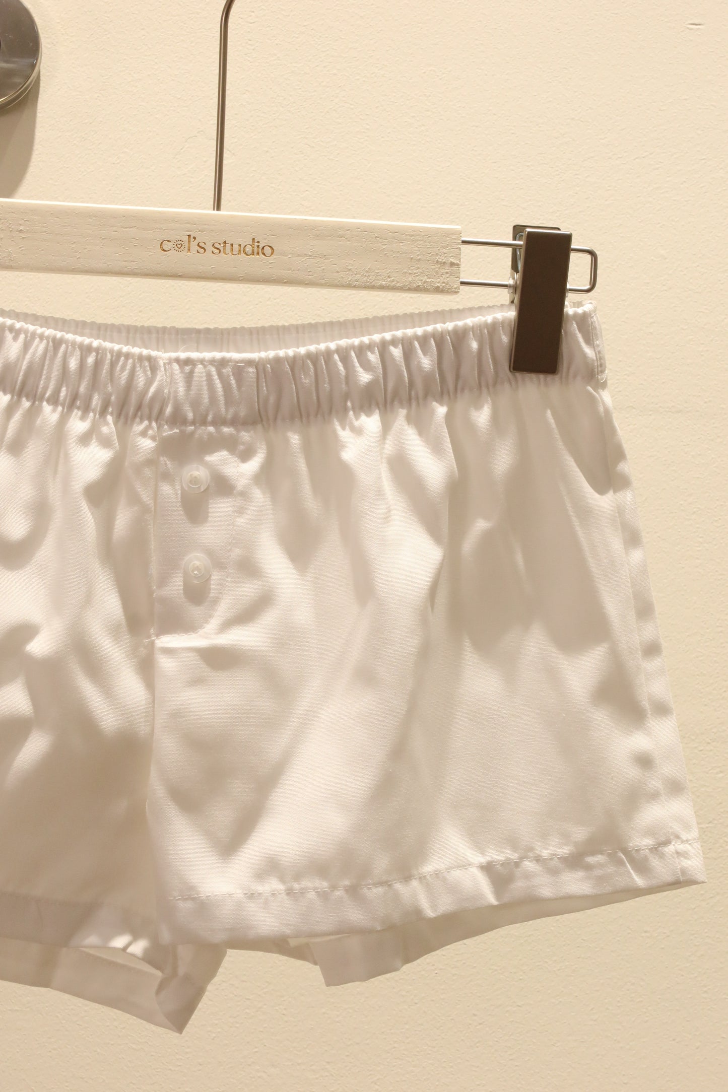 PLAIN WHITE summer shorts