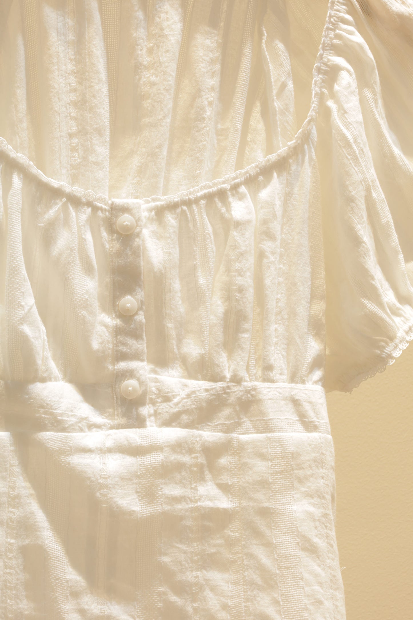Puffy sleeves flowy top