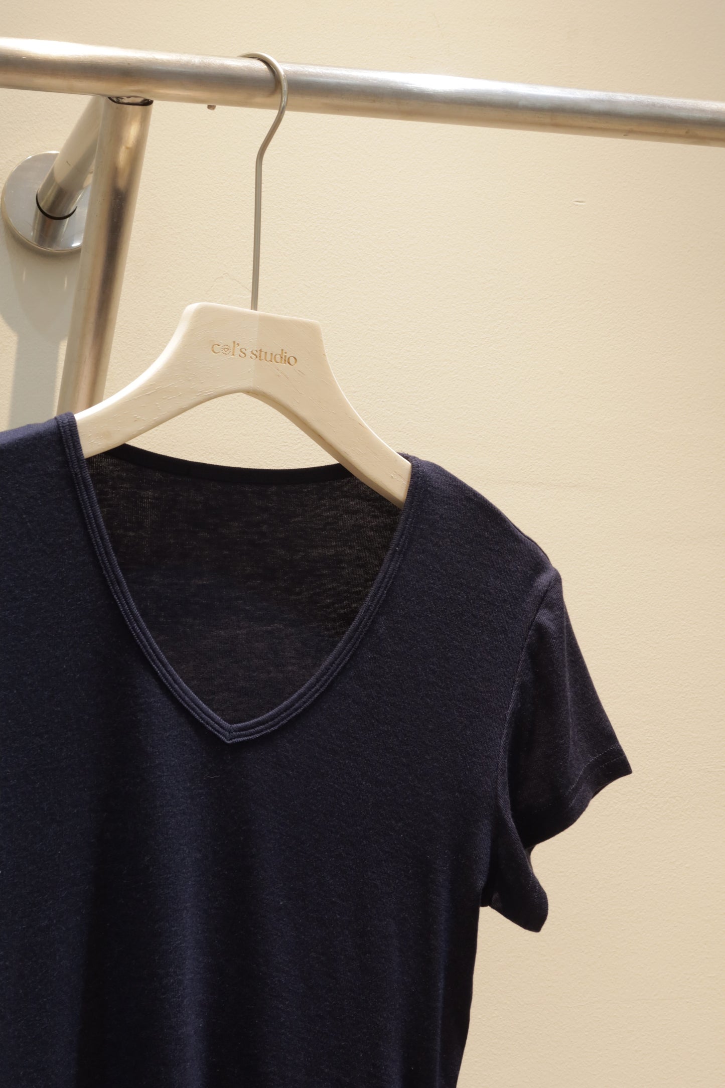 Navy basic v neck top
