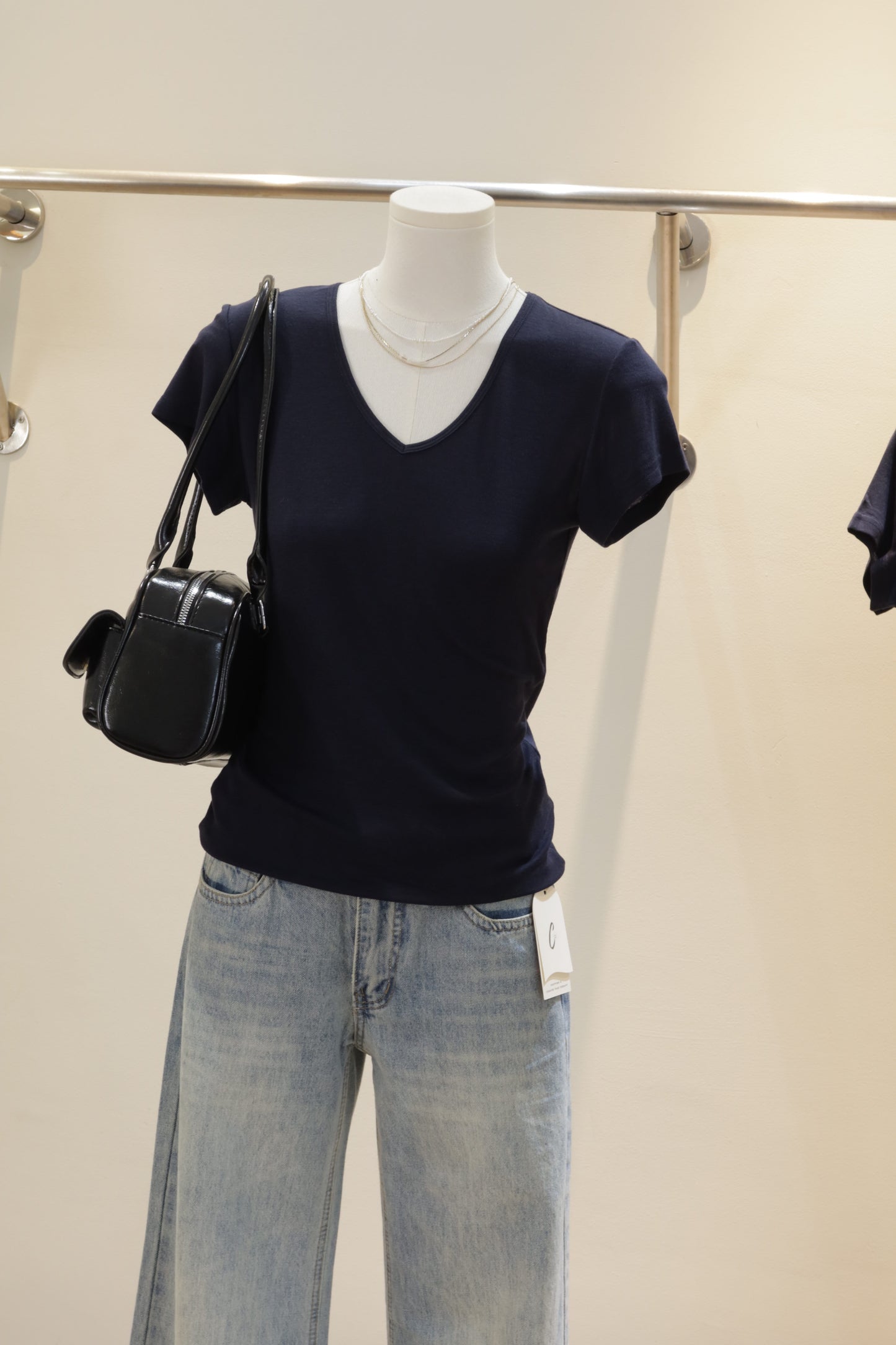 Navy basic v neck top