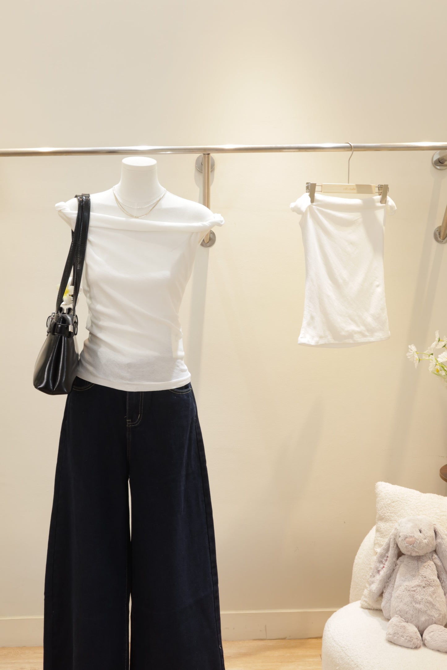 Short sleeve twist off shoulder