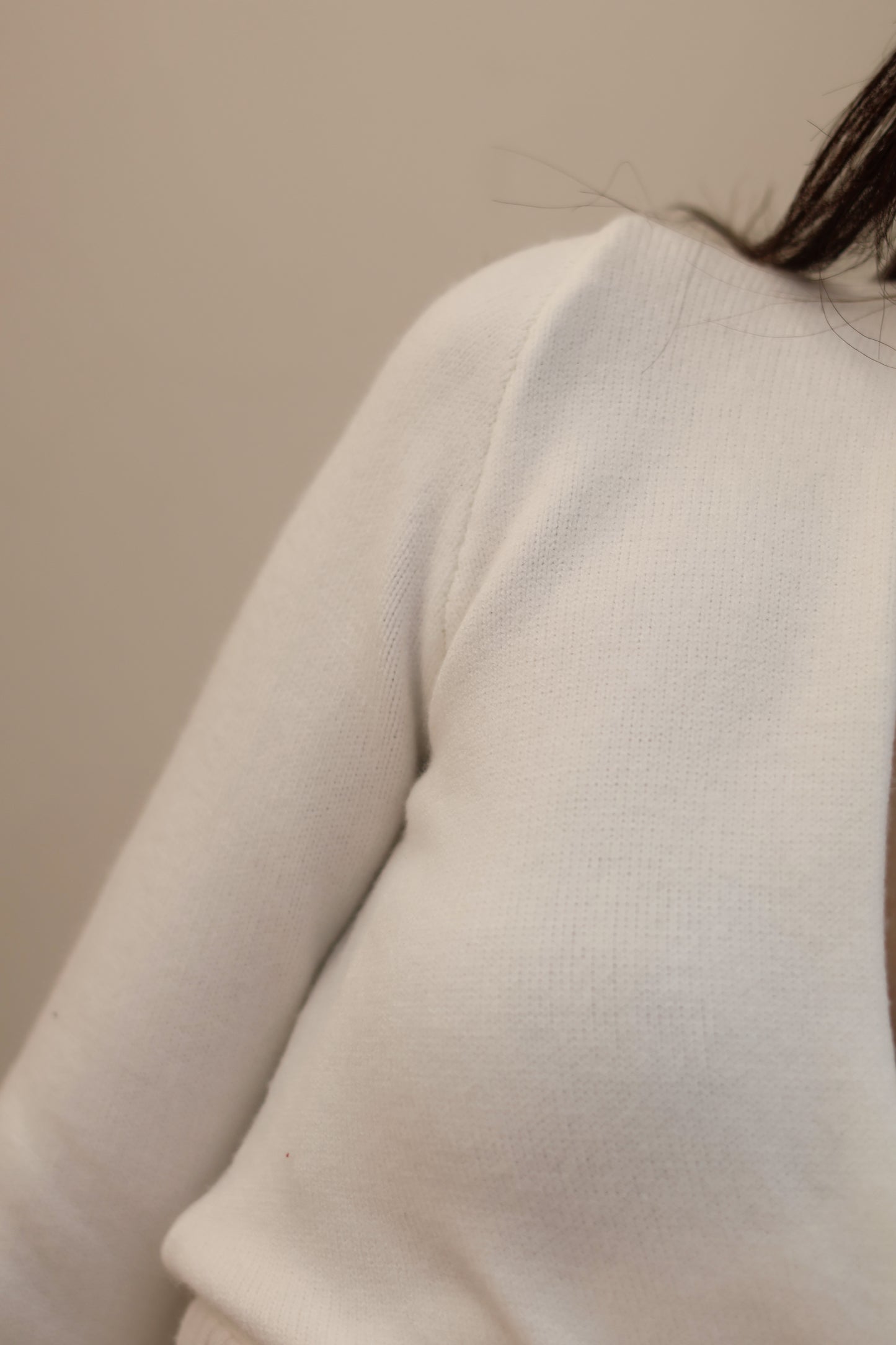 WAIST CINCH V CUT SWEATER