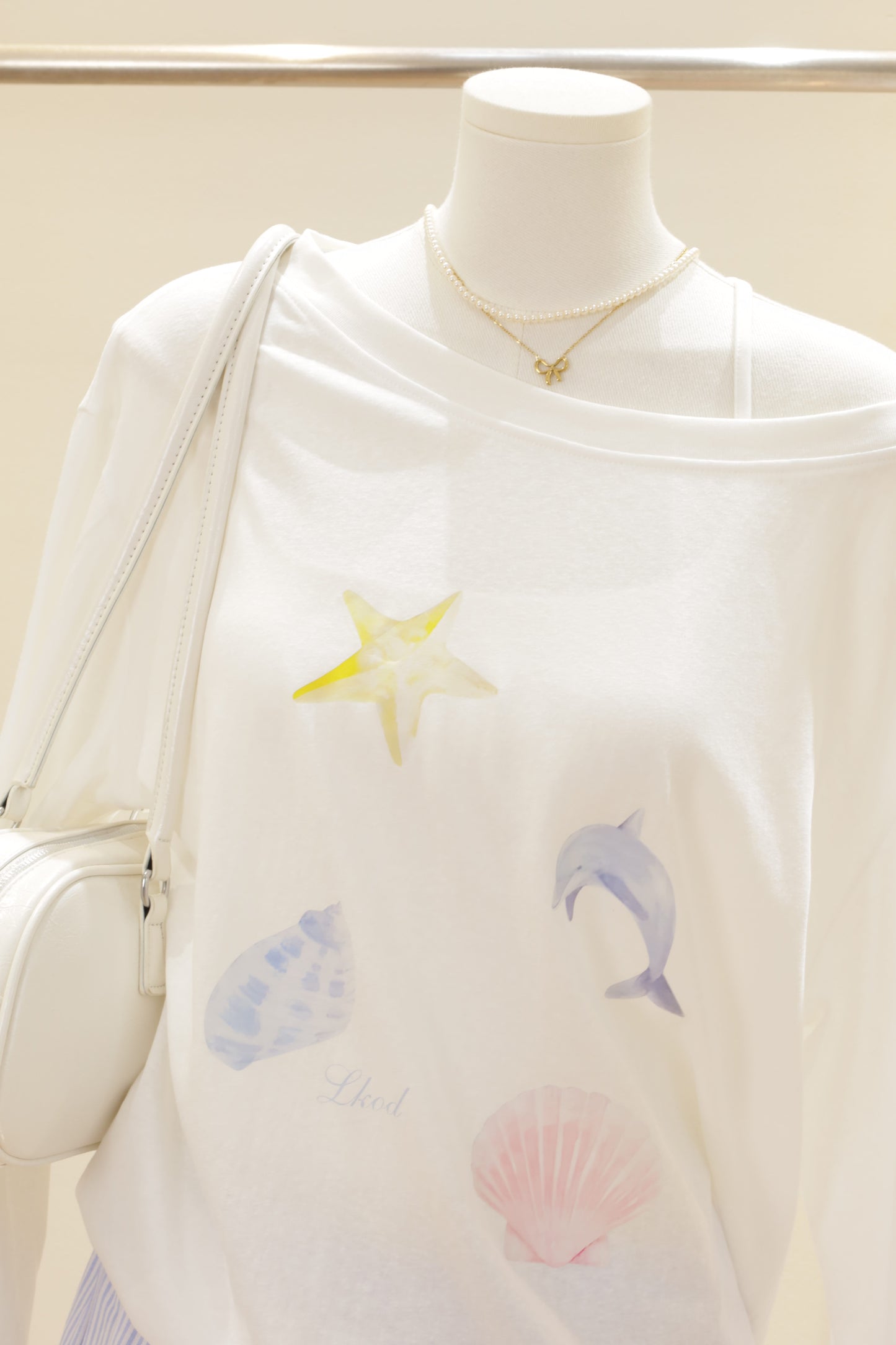 Beach vibes Half shoulder tee